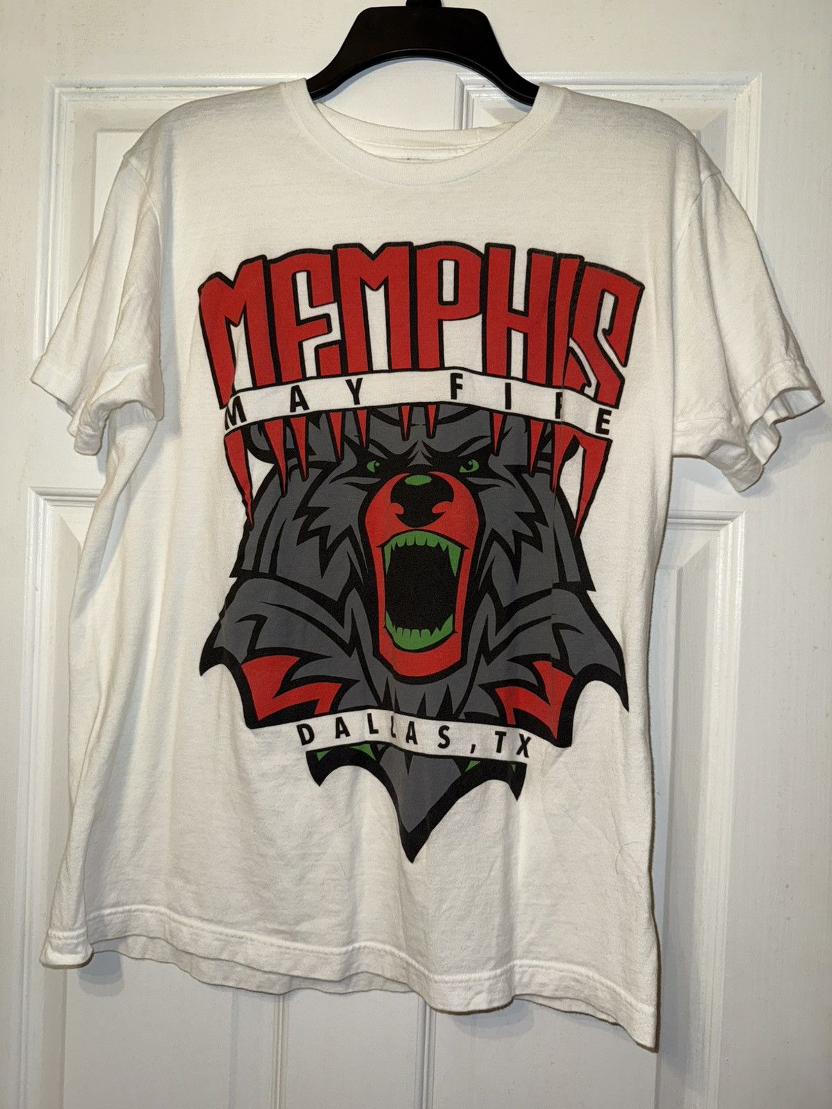 Other Memphis May Fire Shirt Men Size Medium Short Sleeve Used. Size US M / EU 48-50 / 2 - 1 Thumbnail