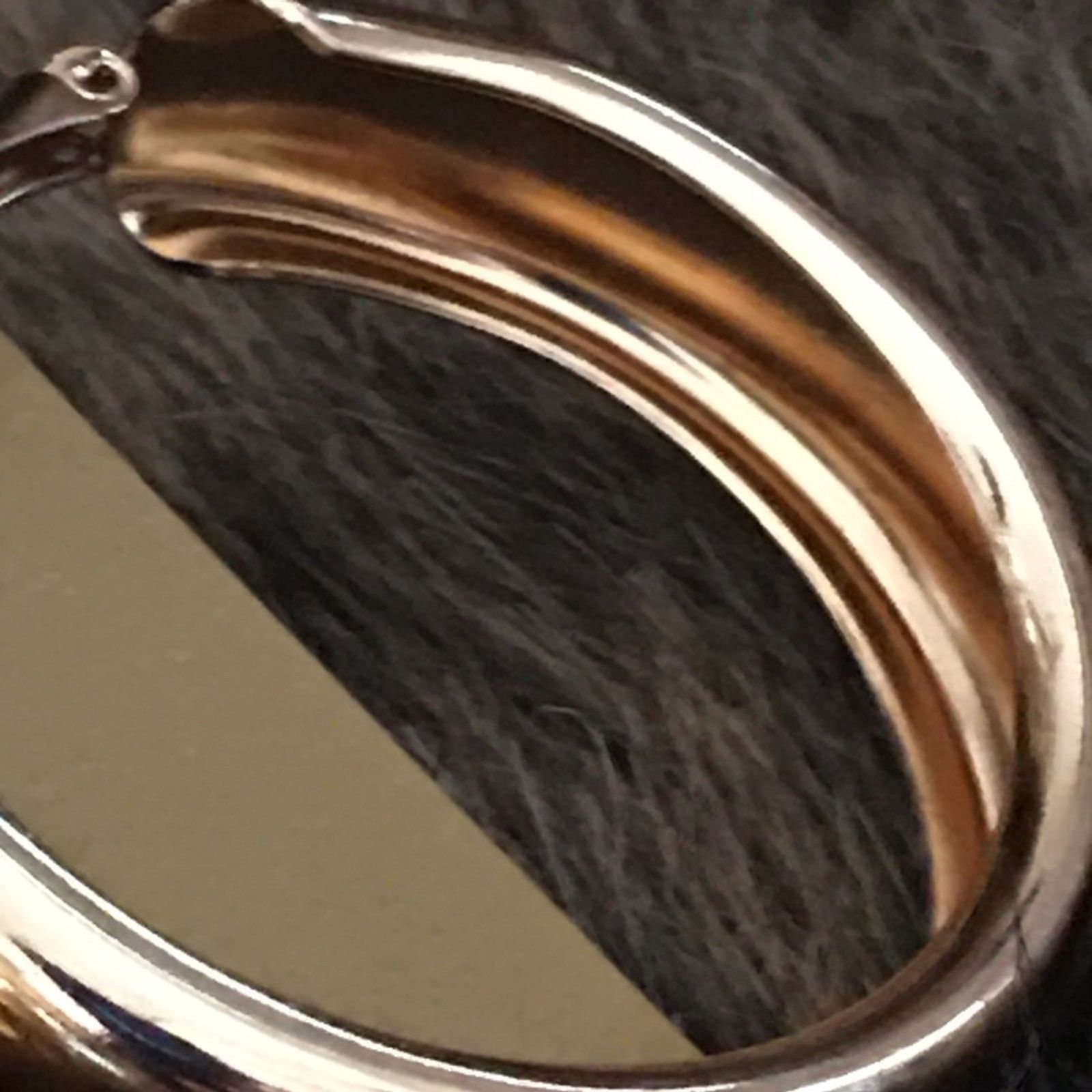 Vintage Vintage gold tone mirror finish wide hoop earrings Size ONE SIZE - 4 Thumbnail