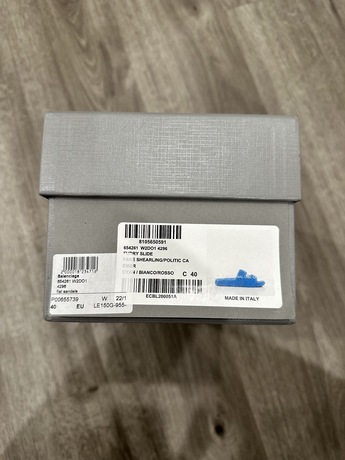 Balenciaga Balenciaga Furry Campaign Slides Cyan / Blue Size US 7.5 / EU 40-41 - 6 Thumbnail