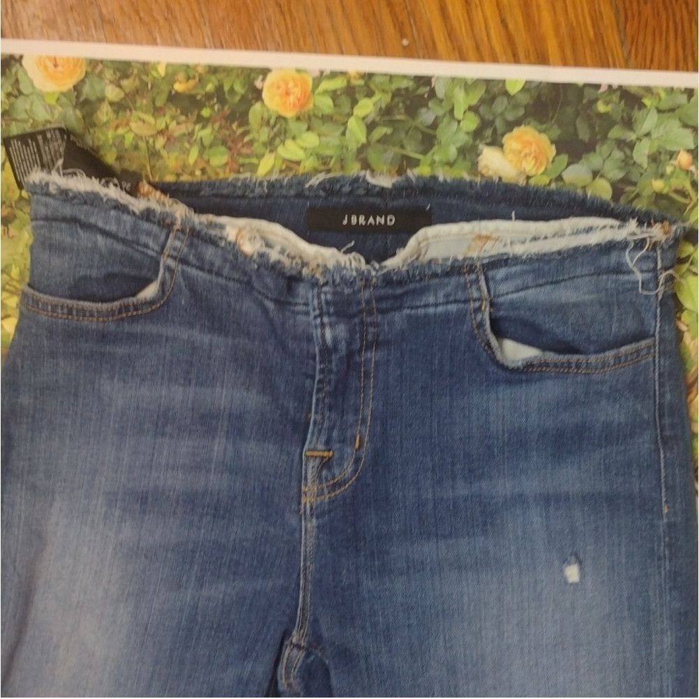 J Brand J BRAND Capri Stigma Distressed Fringe Jeans Size 26 Size 29" - 3 Thumbnail