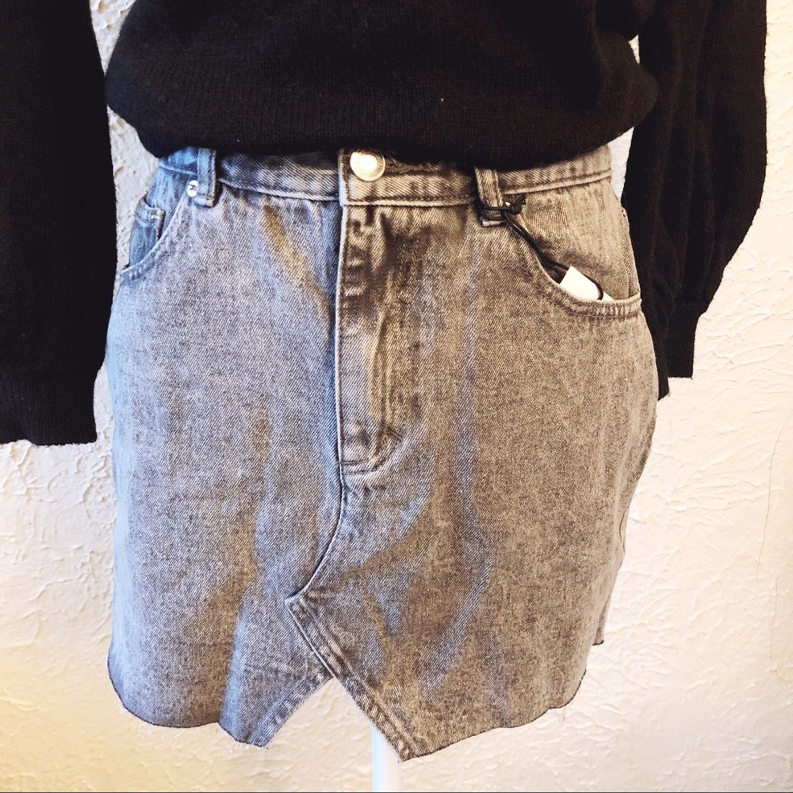 Pull & Bear Pull & Bear Gray Fitted Denim Mini Skirt Size 28" / US 6 / IT 42 - 2 Thumbnail