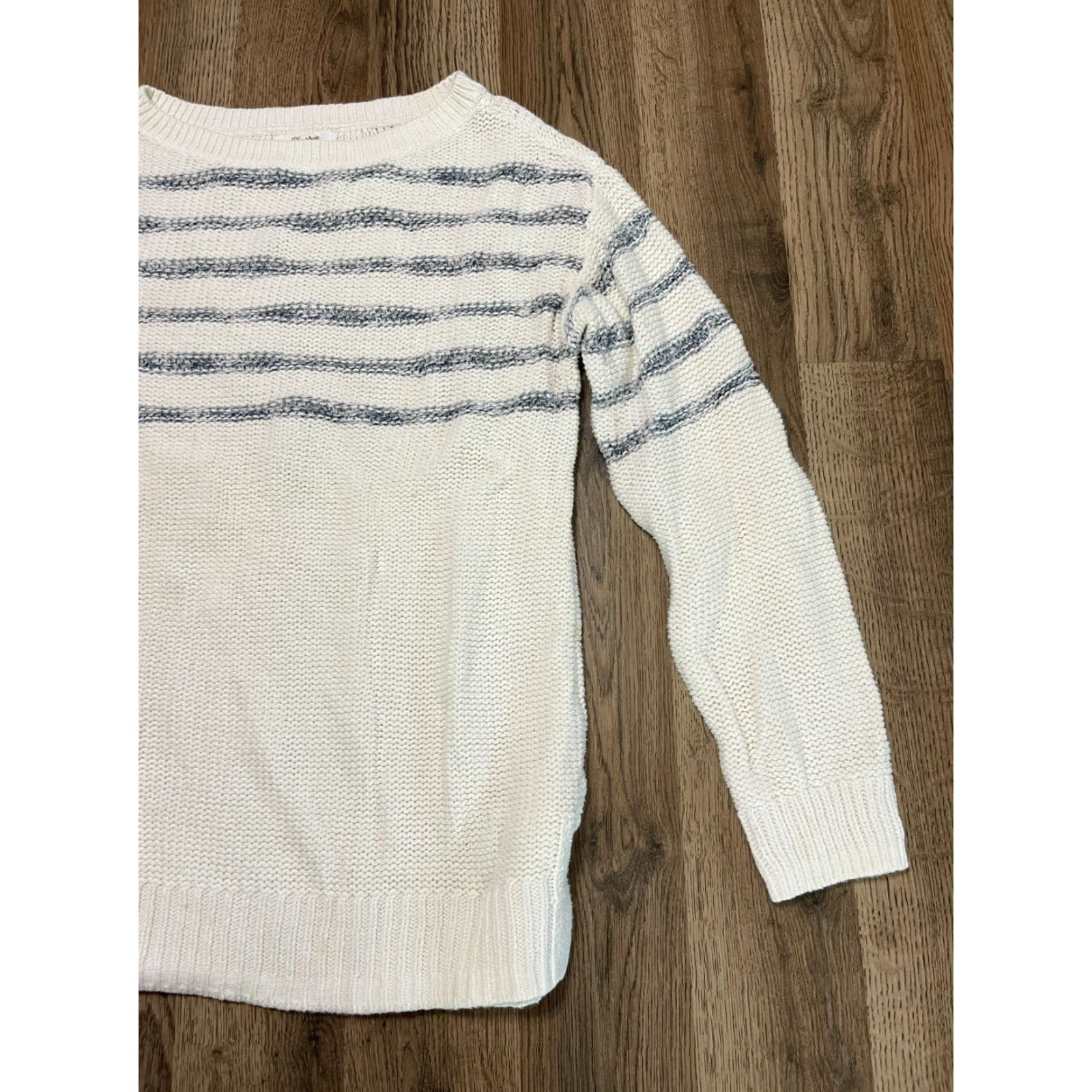 Vintage Maurices Sweater Women's Medium White Blue Pullover Knit Round Neck Long Sleeve Casual Regular Size M / US 6-8 / IT 42-44 - 4 Thumbnail
