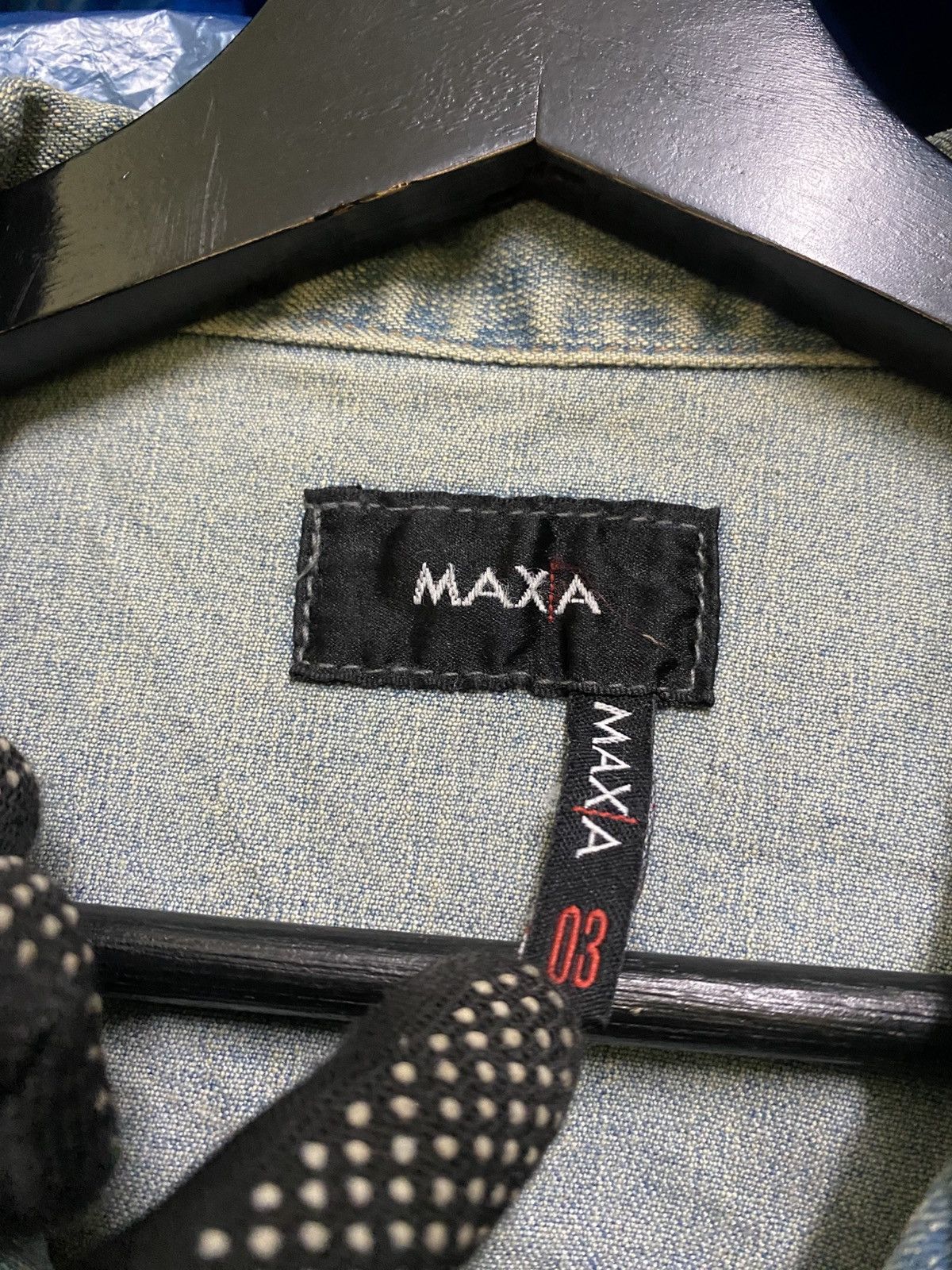 Vintage Vintage Y2K MAXA Light Wash Denim Jacket Adjustable Buckles Size M / US 6-8 / IT 42-44 - 8 Thumbnail