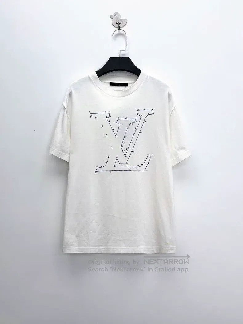 Other Louis Vuitton White Lianliankan ballpoint pen embroidered Size US XS / EU 42 / 0 - 1 Thumbnail