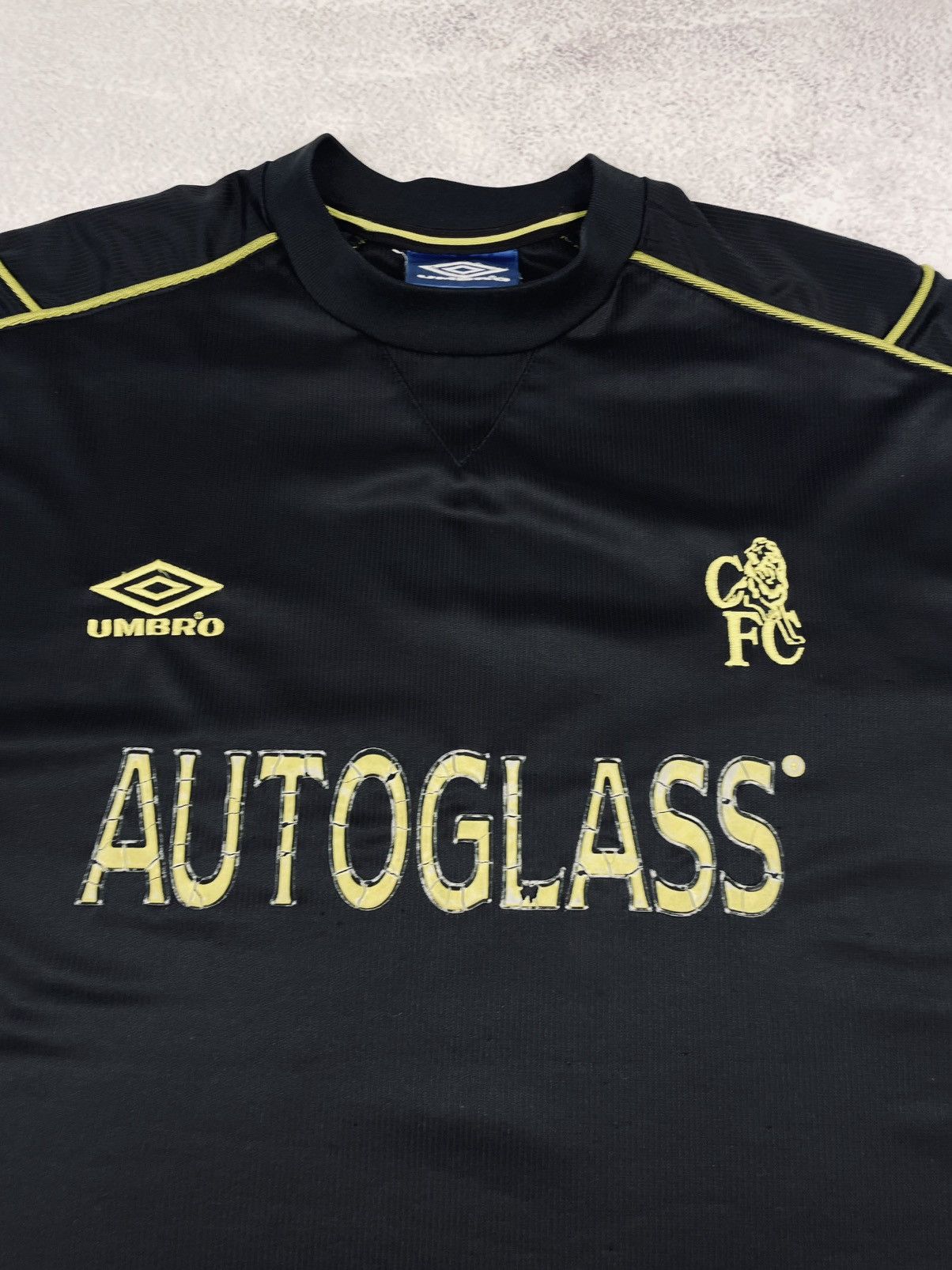Chelsea Soccer Chelsea FC 1999/2000 Umbro Away Football ShirtAutoglass Size US L / EU 52-54 / 3 - 7 Thumbnail