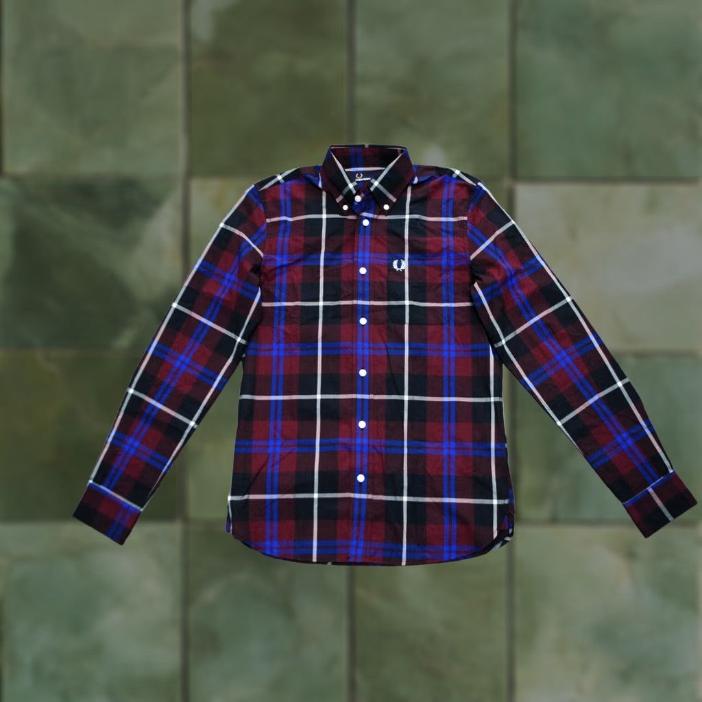 Fred Perry FRED PERRY LARGE CHECK LONG-SLEEVED SHIRT IN BURGUNDY BUTTON DOWN M3265 MENS XS Shirt Mens XS Burgundy Check Long Sleeve Size US XS / EU 42 / 0 - 1 Thumbnail