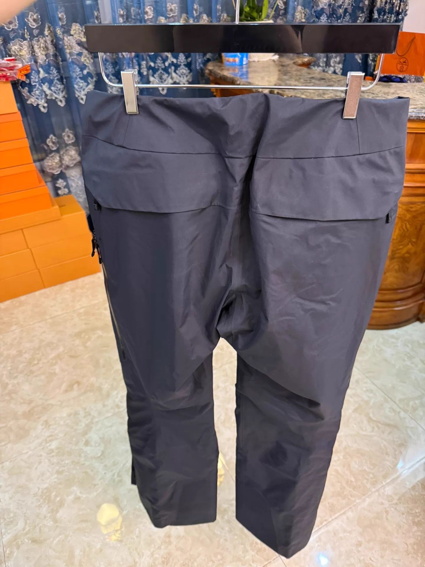 Arc'teryx Arc'teryx Ski Pants L Worn Once Wide Leg New Size US 34 / EU 50 - 2 Thumbnail