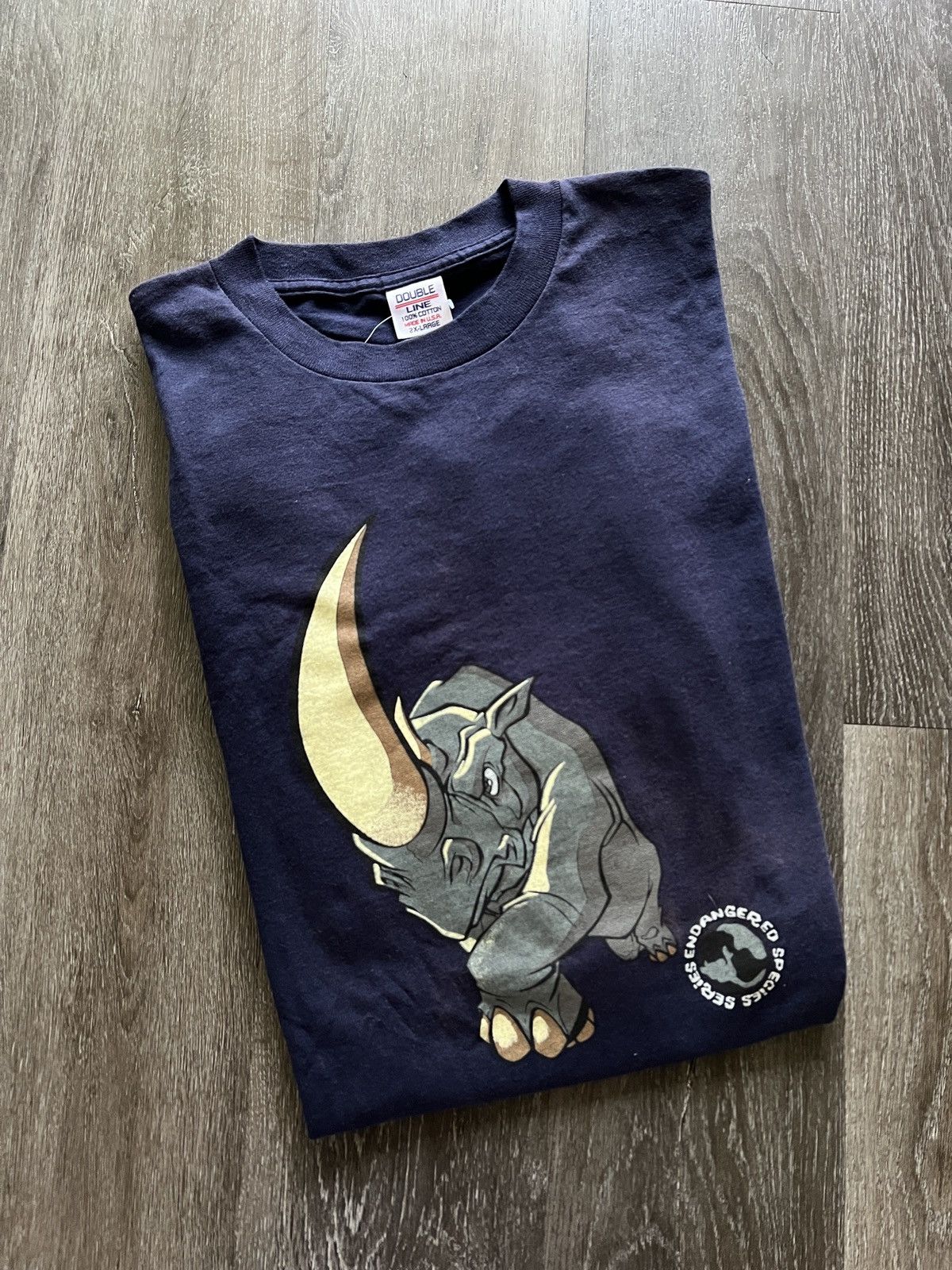 Rare Vintage 90s JNCO Endangered species collection t shirt