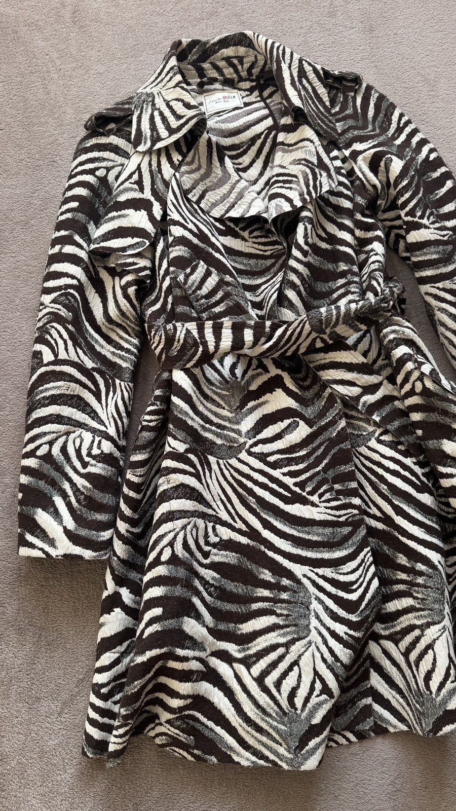 Lanvin Vintage Lanvin HM Animal Zebra Trench Coat Jacket wool light Size M / US 6-8 / IT 42-44 - 4 Thumbnail