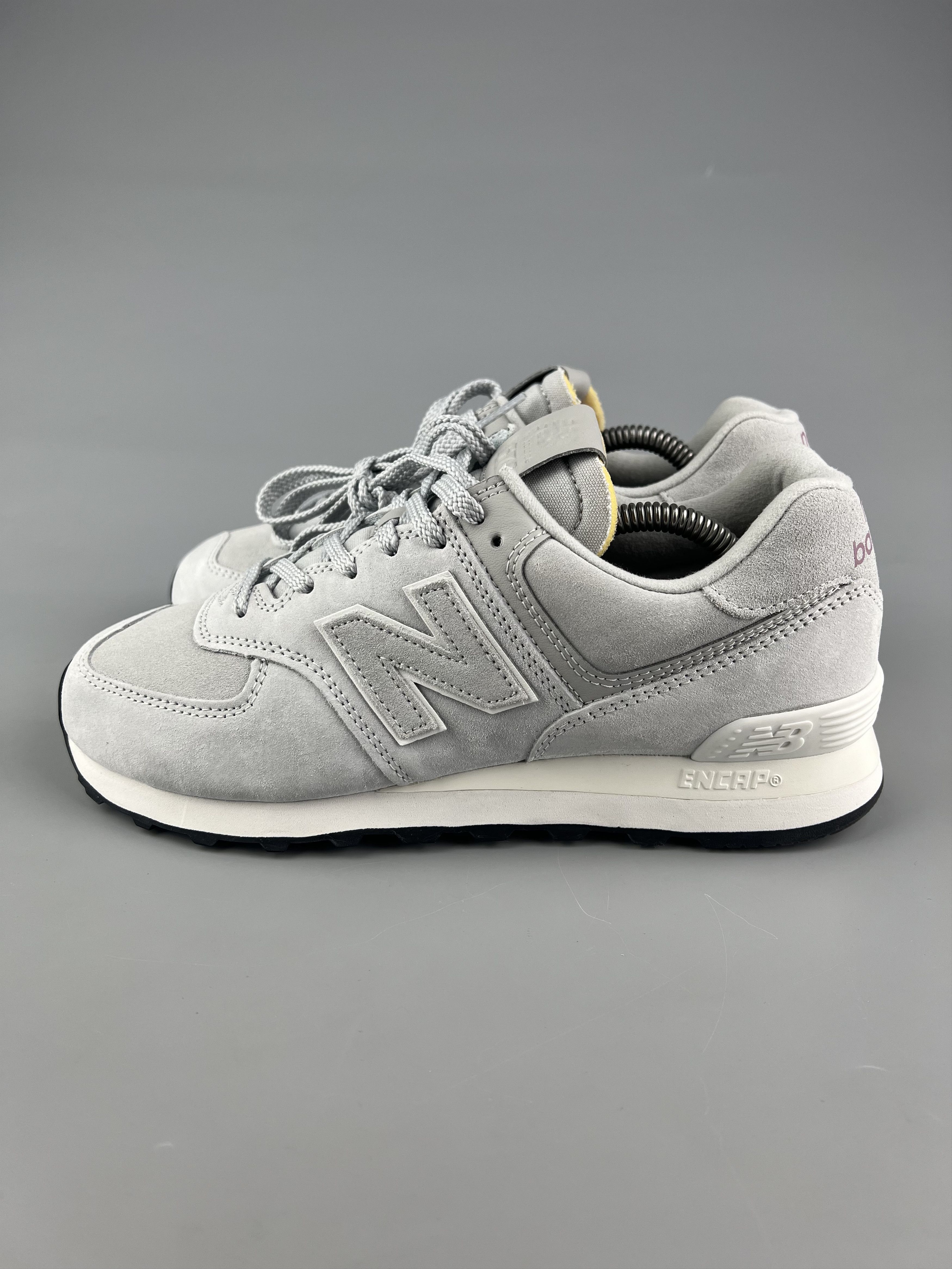 New Balance New Balance 574 Gray Suede Sneakers Size US8 UK7.5 EU41.5 Size US 8 / EU 41 - 2 Thumbnail