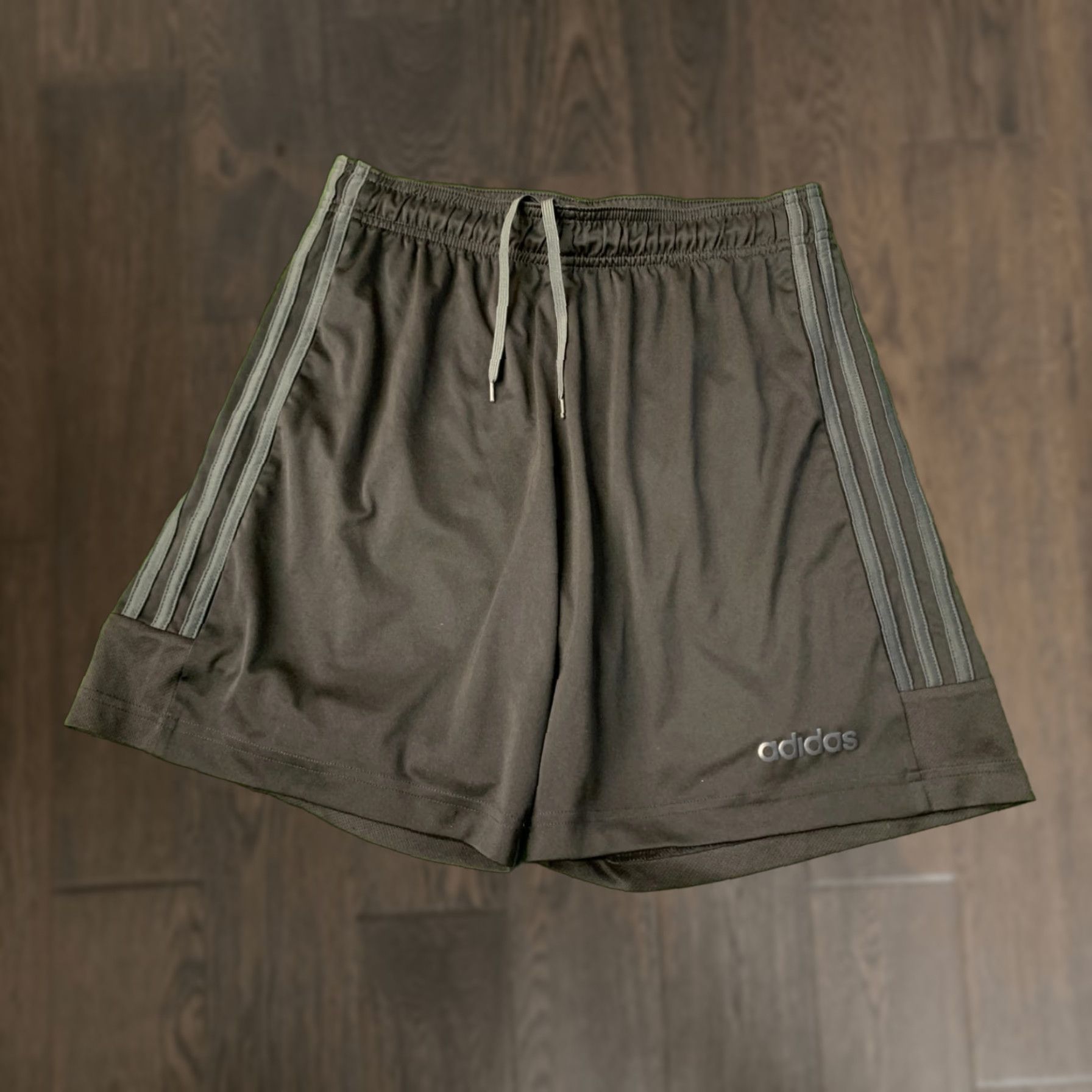 Adidas ADIDAS PERFORMANCE CLIMALITE 2019 MEN SPORT TRAINING SHORTS M Black Gray TRAINING Men Shorts 2019 Adidas Performance CLIMALITE Size US 31 - 1 Thumbnail