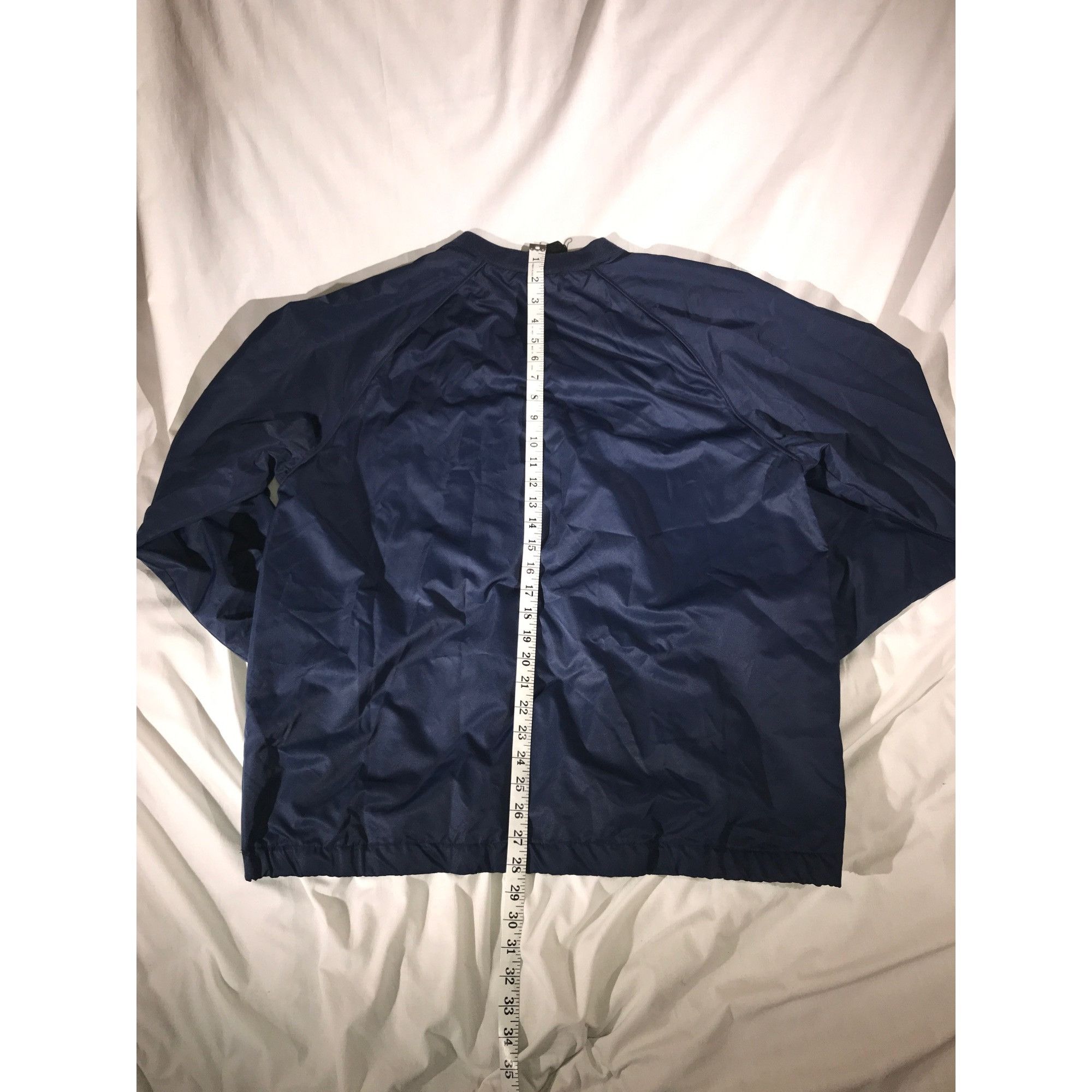 Greg Norman Greg Norman Men's L Navy V Neck Water Resistant Pullover Size US L / EU 52-54 / 3 - 7 Thumbnail