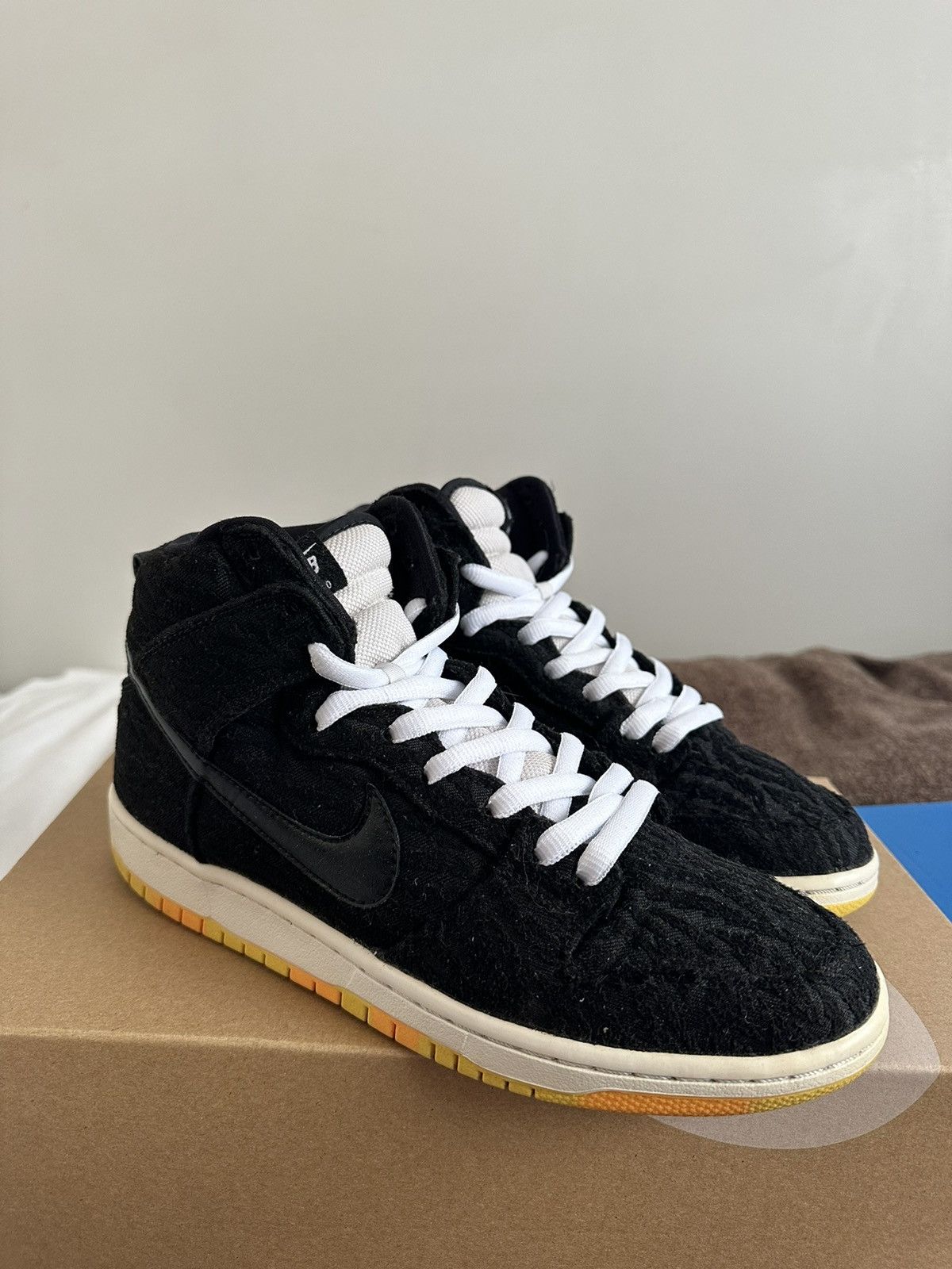 Black Skunk Nike SB Dunk High (2016)