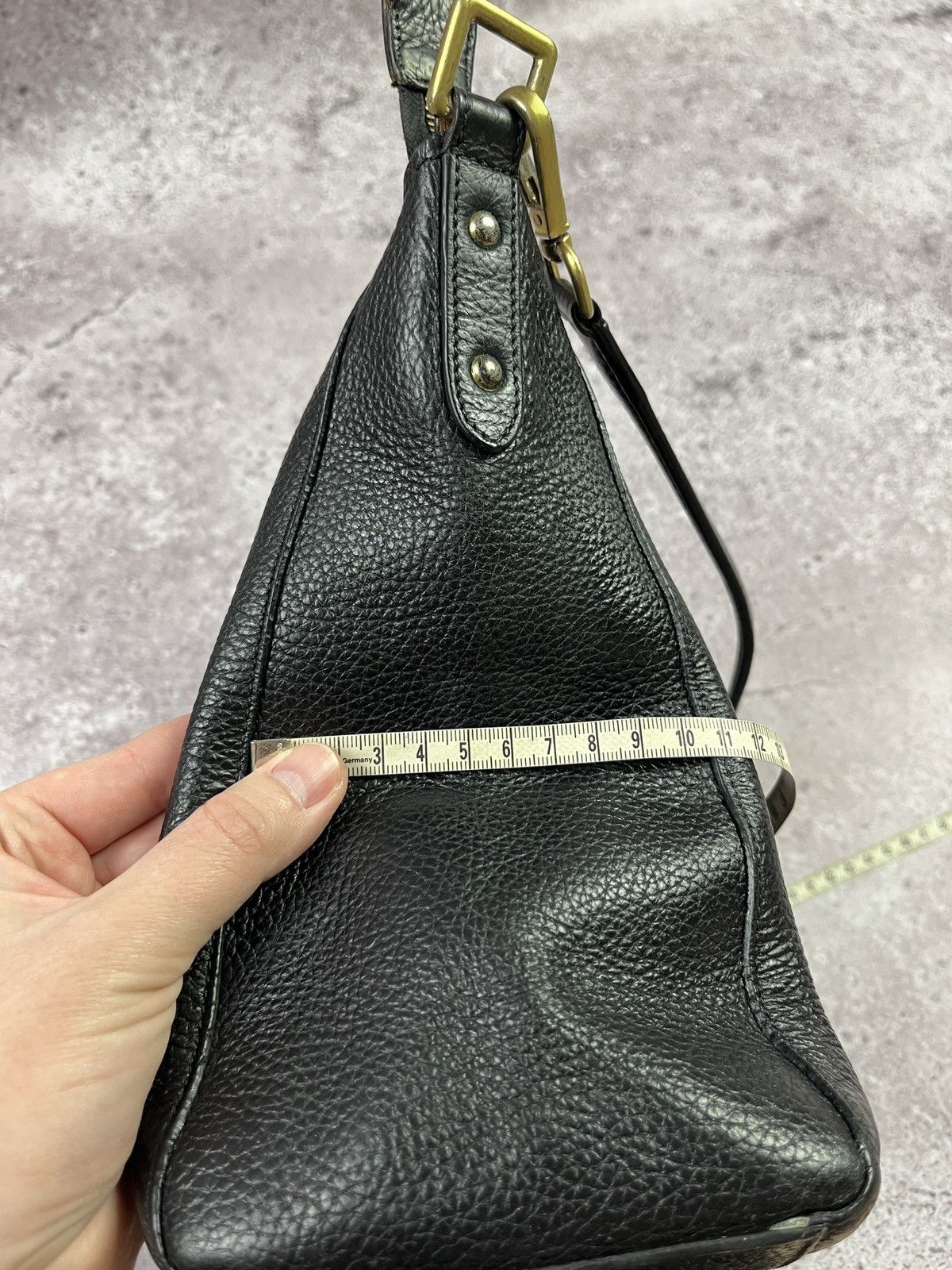 Tod's Black Pebbled Leather Shoulder Bag Hobo Purse Italy 🇮🇹 Size ONE SIZE - 11 Thumbnail