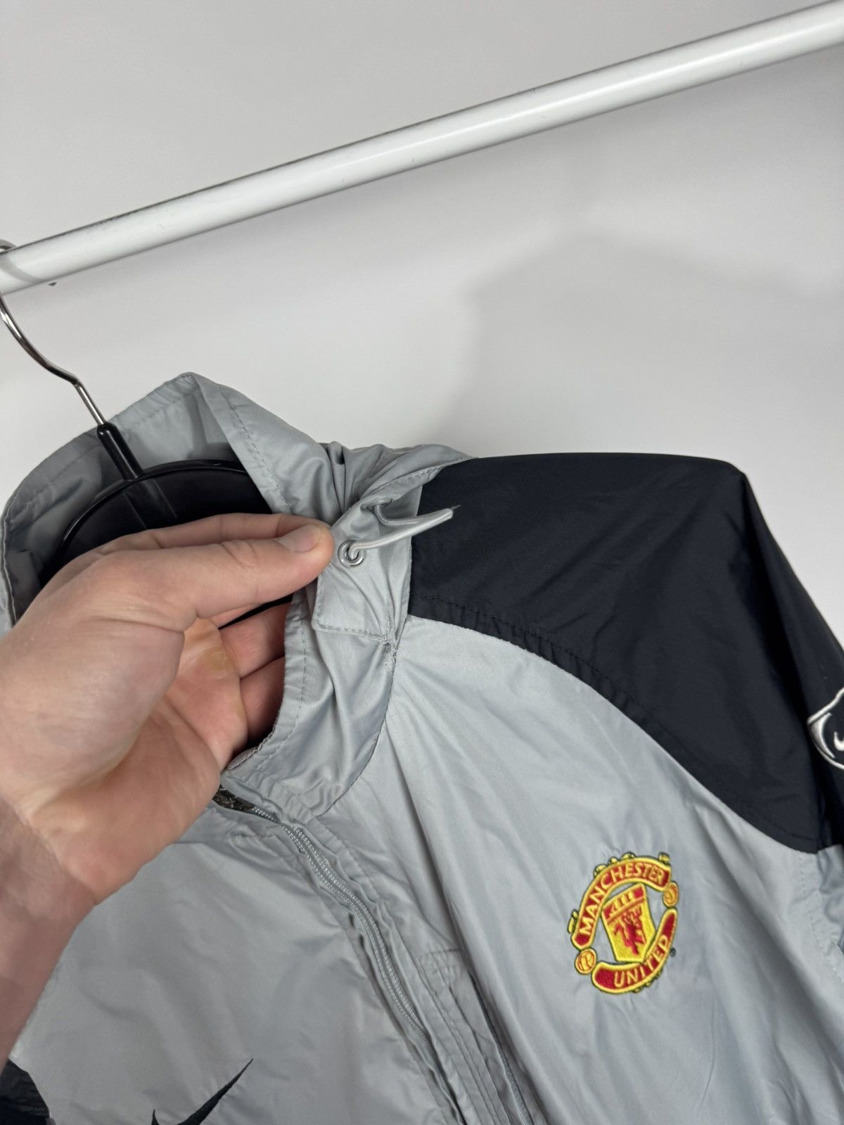 Nike Vintage Nike Manchester United Windbreaker Jacket Grey M Size US M / EU 48-50 / 2 - 7 Thumbnail