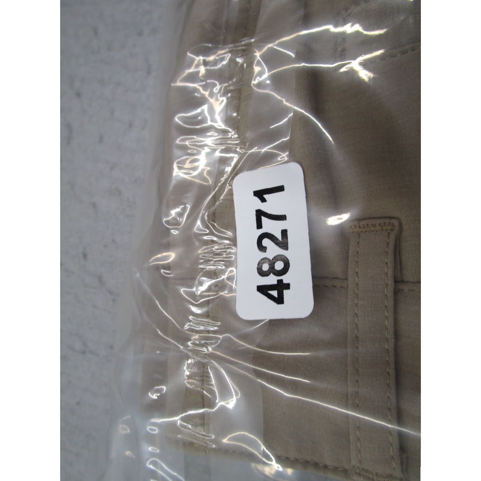 Faherty Faherty All Day Shorts Mens 30 Beige 9" Casual Hybrid Beach Travel Walk Golf Size US 30 / EU 46 - 8 Thumbnail