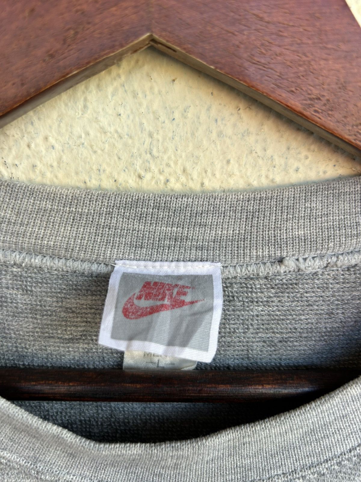 Nike × Vintage Nike Grey Tag Big Logo Cropped Short Sleeve Sweatshirt Size US L / EU 52-54 / 3 - 8 Thumbnail