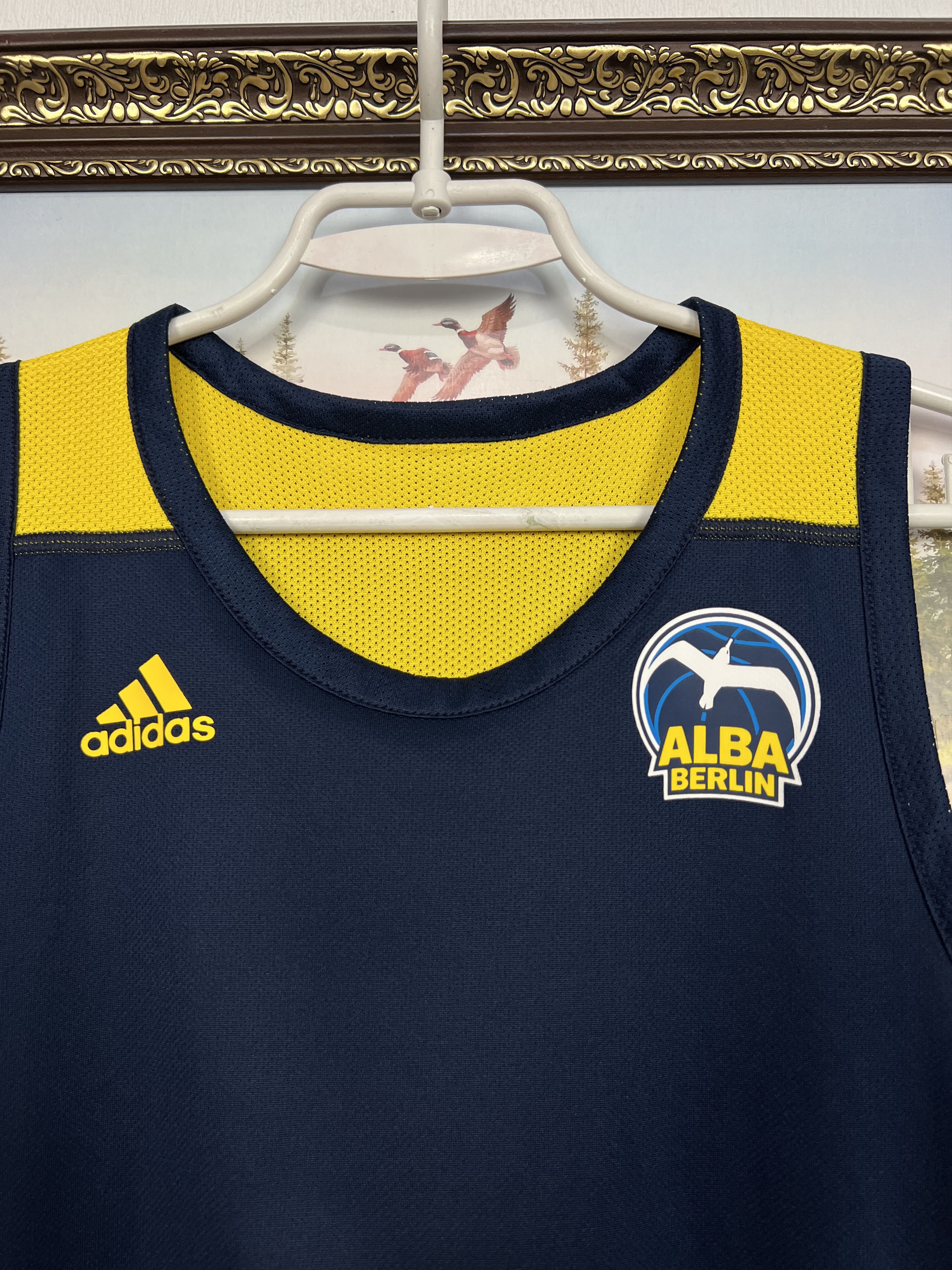 Adidas Adidas Alba Berlin Germany Euroleague Basketball Jersey Size US M / EU 48-50 / 2 - 3 Thumbnail
