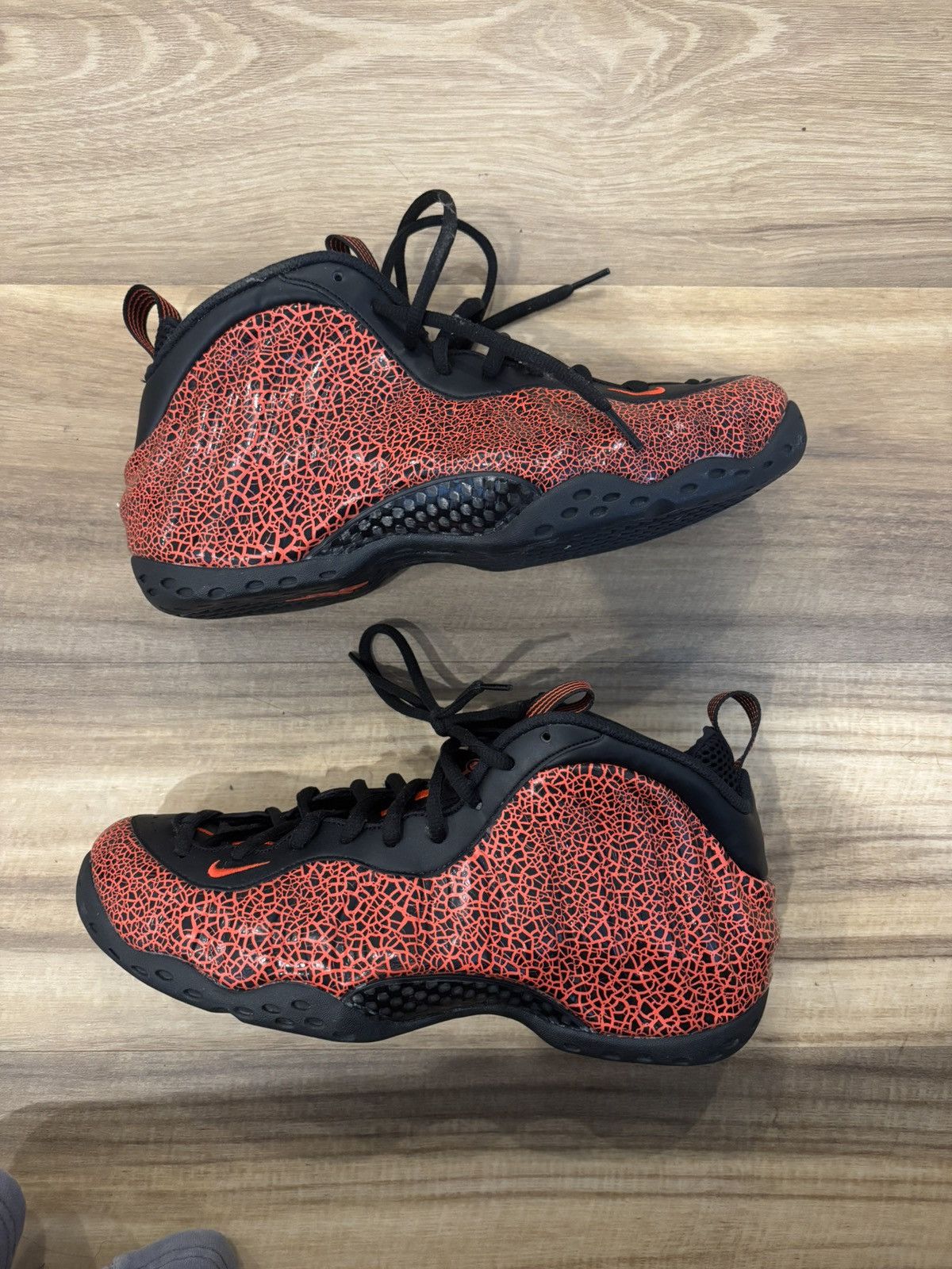 Nike Nike Foamposite One Cracked Lava Size US 11.5 / EU 44-45 - 2 Thumbnail
