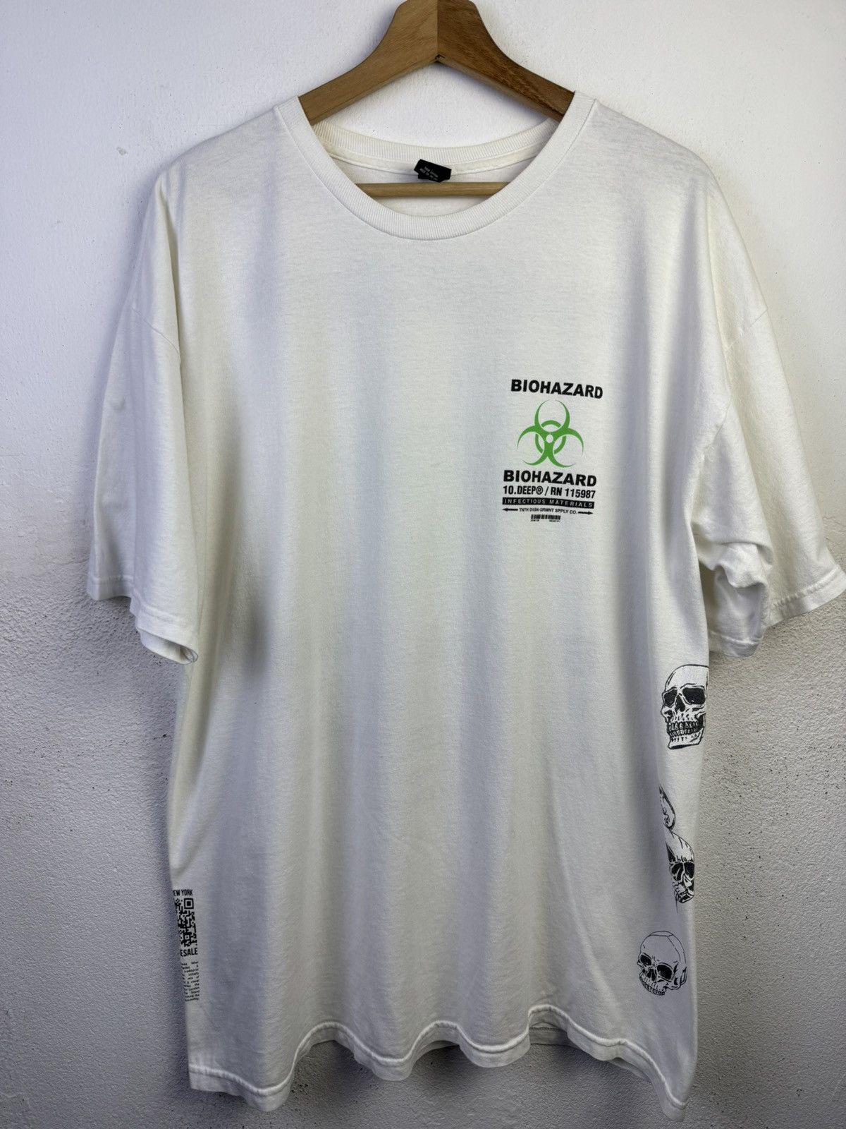 Designer Biohazard Tee Size US XL / EU 56 / 4 - 2 Thumbnail