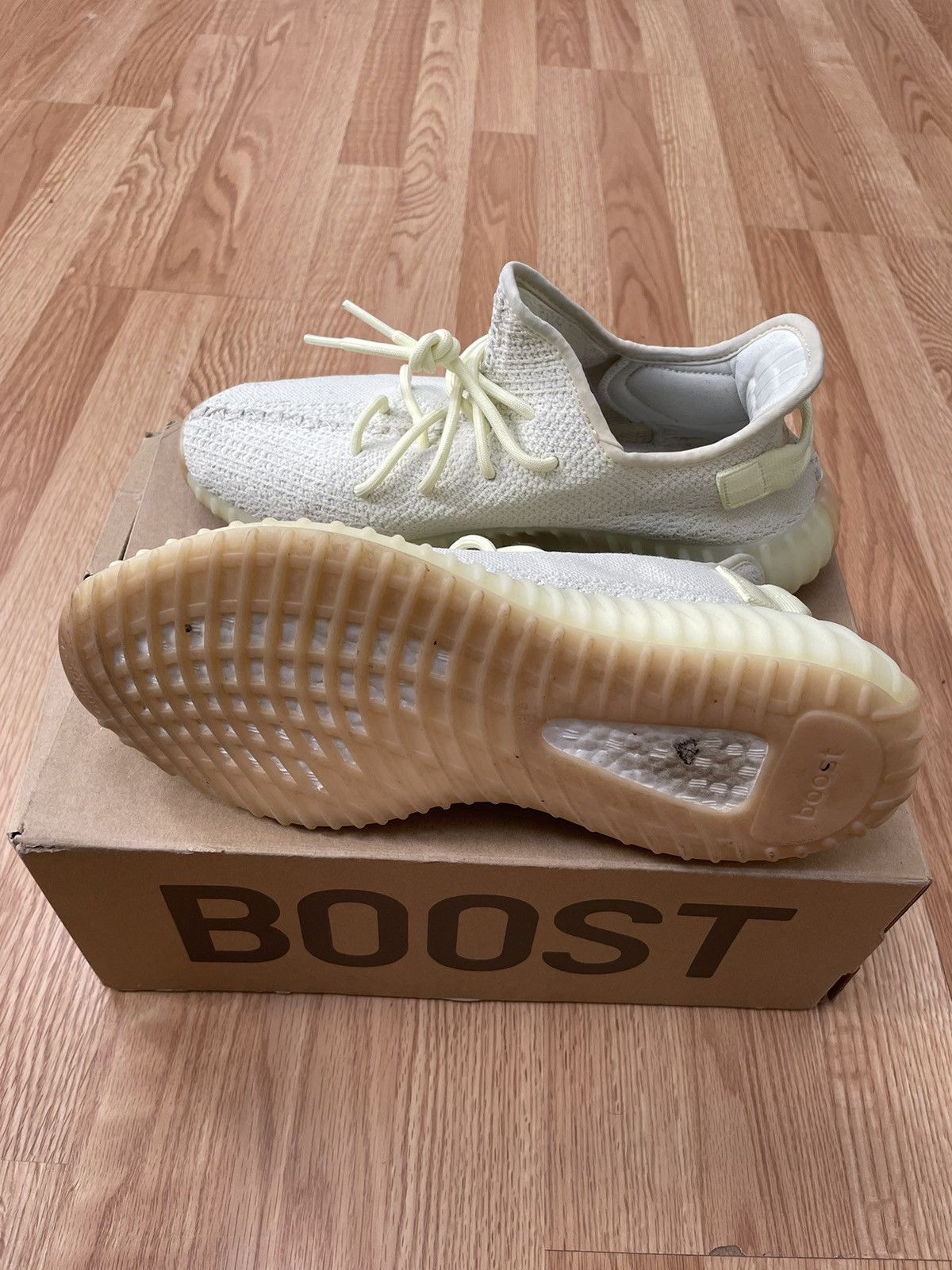Adidas × Yeezy Yeezy Boost 350 V2 Butter Size US 10 / EU 43 - 11 Thumbnail