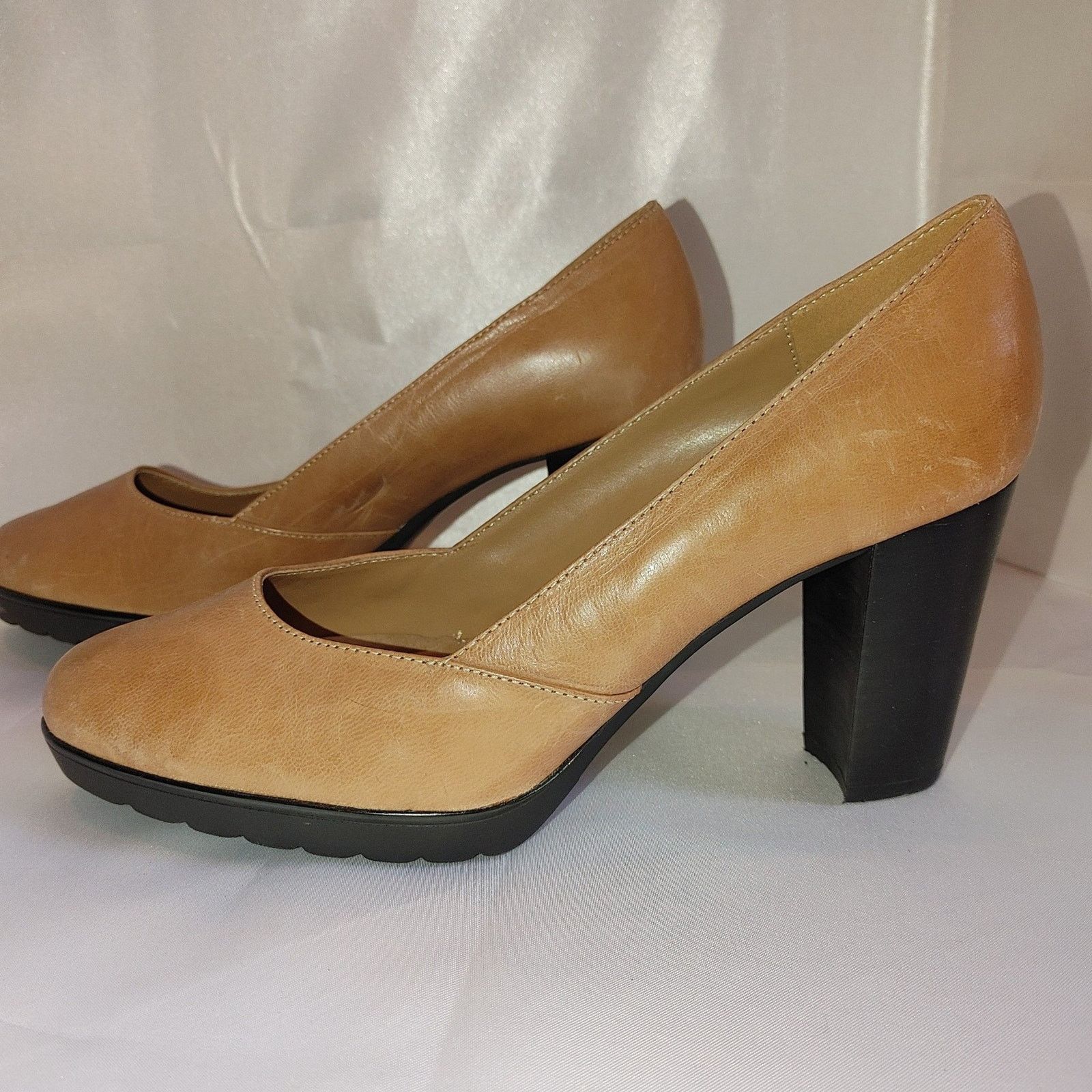 Dolce Vita Bella-Vita Heels Size 8.5W Size US 8.5 / IT 38.5 - 1 Thumbnail
