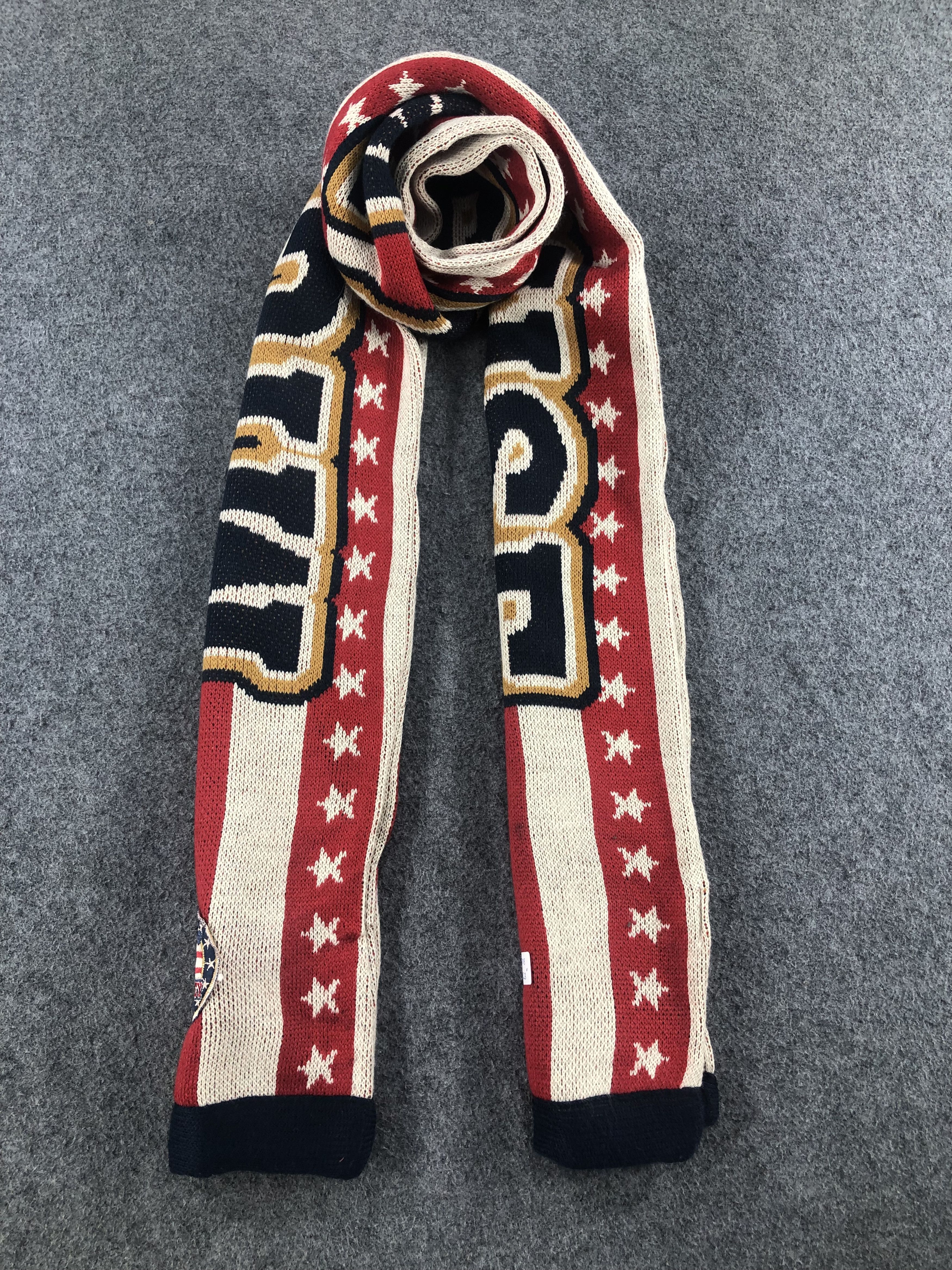 Disney Mickey Mouse Scarf / Muffler / Neckwear Size ONE SIZE - 1 Thumbnail