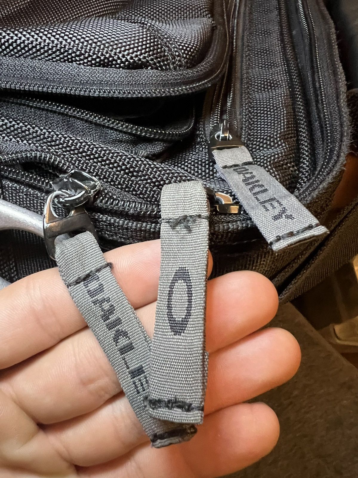 Oakley Vintage Oakley tactical heavy duty crossbody utility bag Size ONE SIZE - 6 Thumbnail