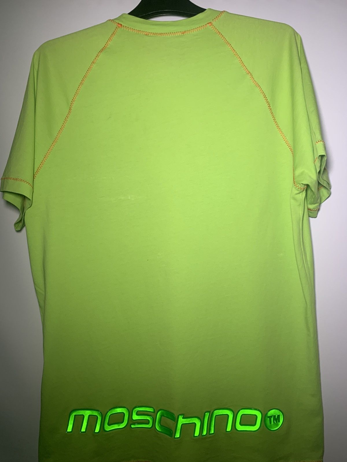 Moschino Moschino Logo Patch T-Shirt - Limited, Hard to Find, Size M Size US M / EU 48-50 / 2 - 3 Thumbnail