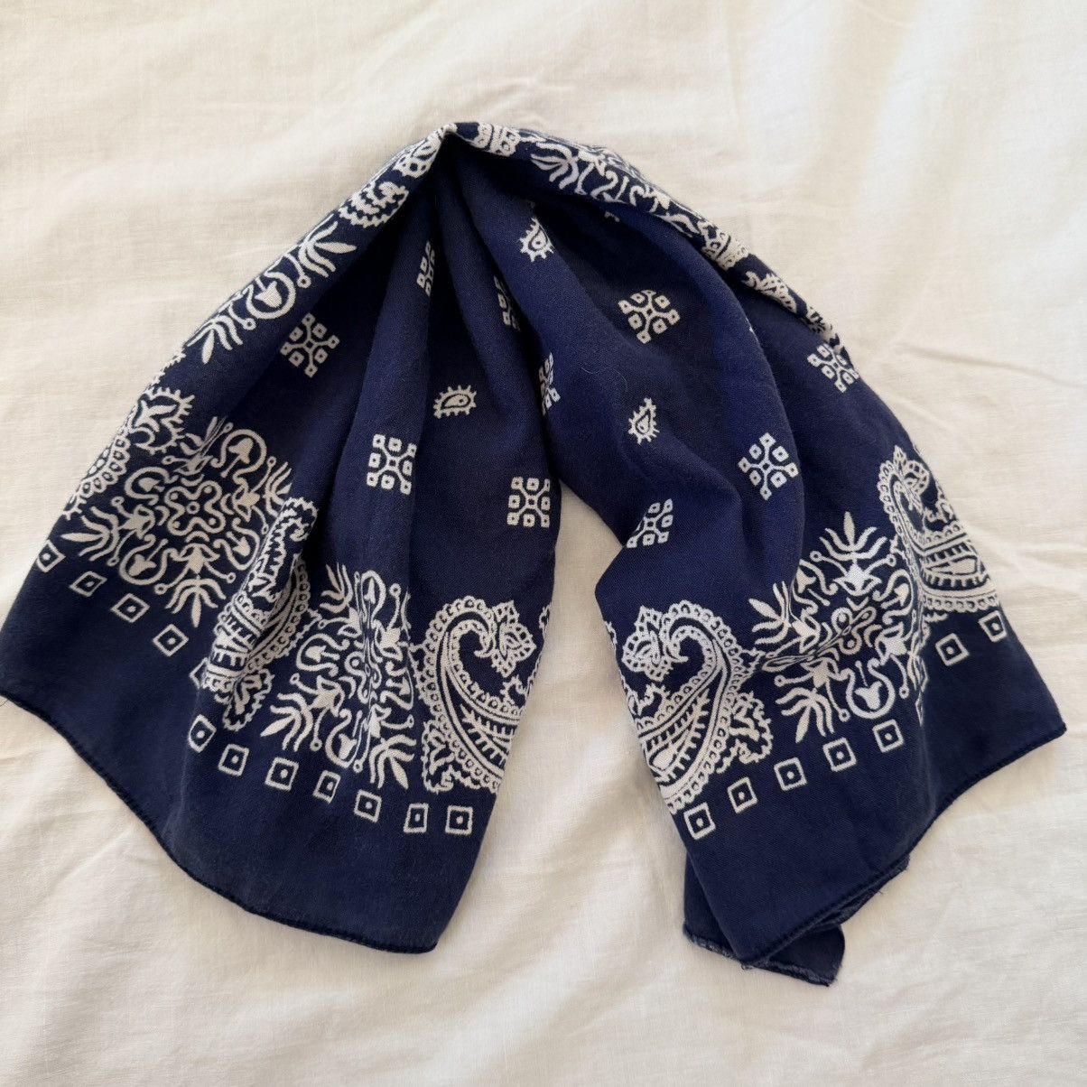 Other Vintage Paris Accessories Inc Bandana Navy Paisley RN 13960 Size ONE SIZE - 2 Thumbnail