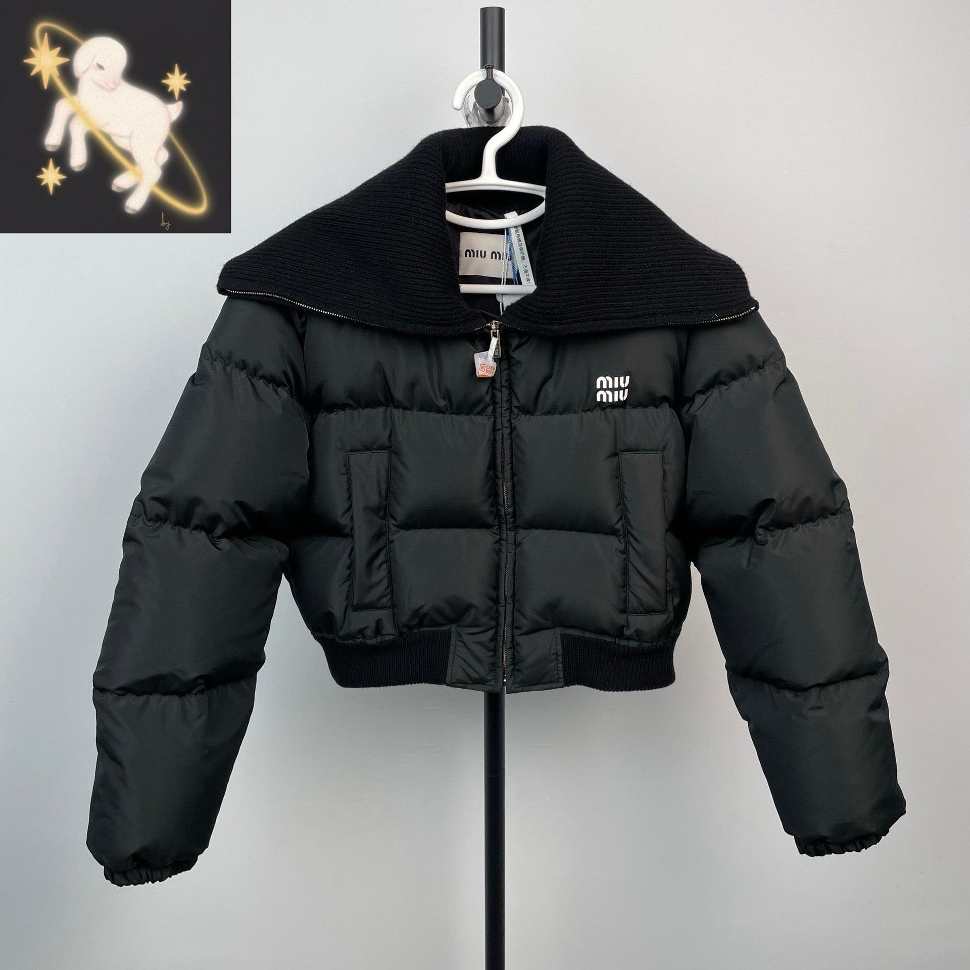 Miu Miu Miu Miu Knit Cropped Black Down Jacket 40 Women Size M / US 6-8 / IT 42-44 - 1 Thumbnail