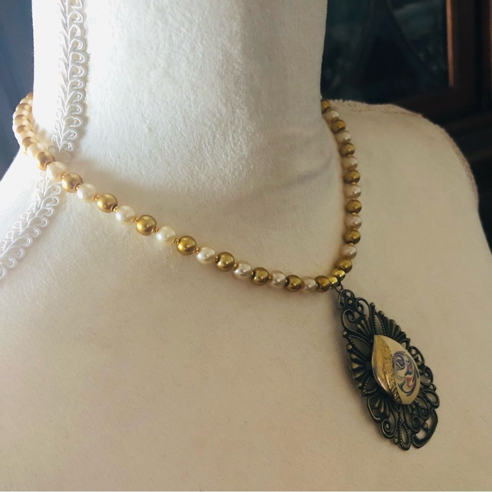 Handmade Handcrafted repurpose teardrop filigree Pearl necklace Size ONE SIZE - 4 Thumbnail