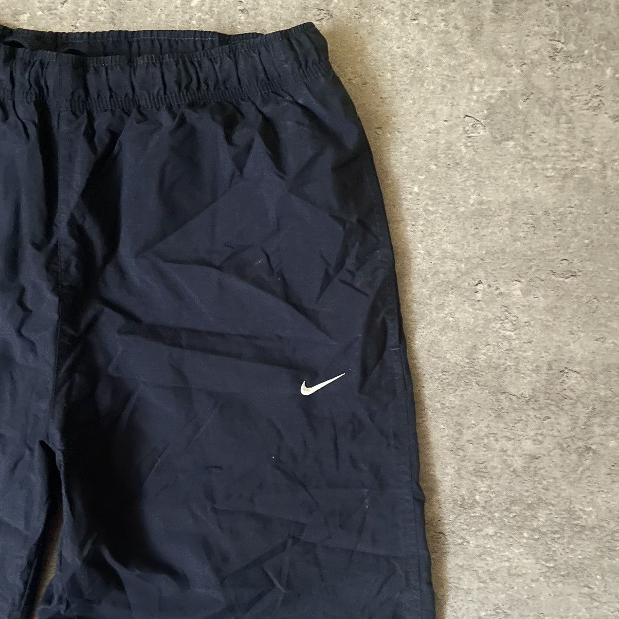 Nike × Vintage Vintage Nike 90s Nylon Track Pants Size US 32 / EU 48 - 2 Thumbnail