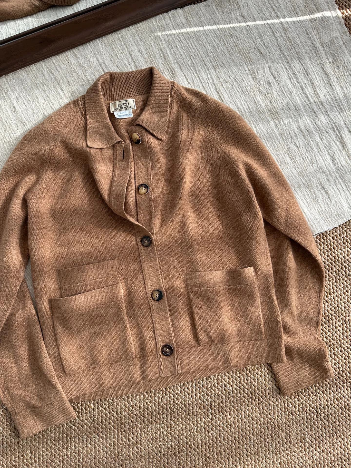 Hermes HERMES Cashmere Knit L/S Wmns Caramel Brown Size L / US 10 / IT 46 - 1 Thumbnail