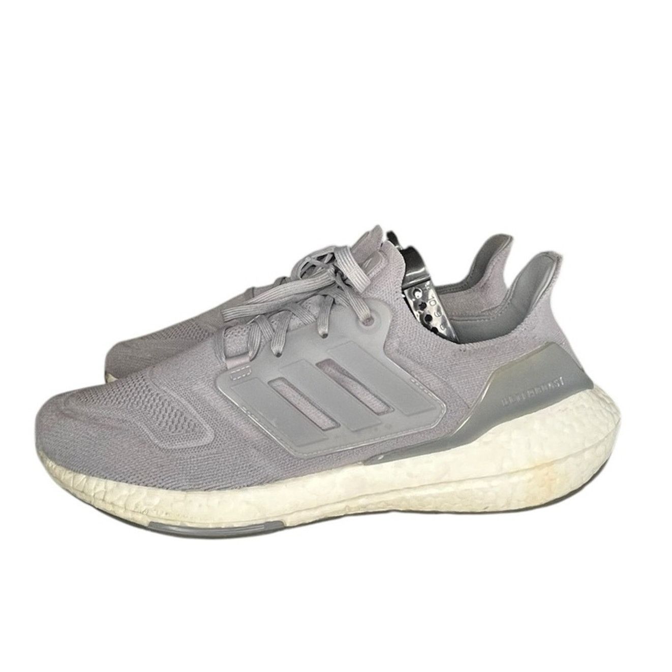 Mens Adidas Ultraboost 22 Gray Running Shoes Size 12 in Grey