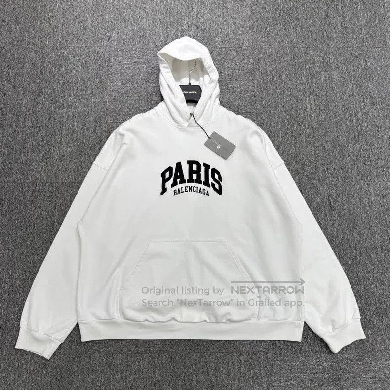 Balenciaga Balenciaga Embroidered Logo Hoodie. Size US L / EU 52-54 / 3 - 1 Thumbnail