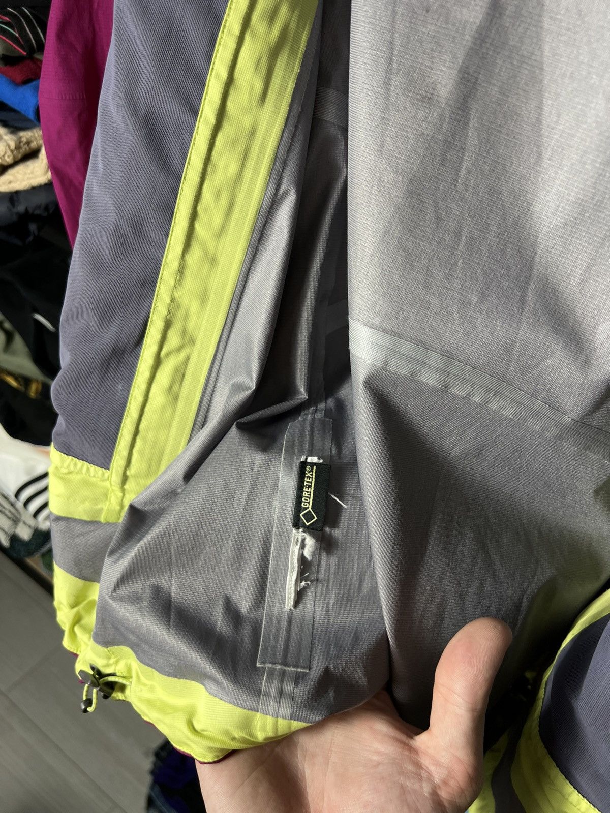 Salomon 🧥 Salomon Jacket Gore-Tex Active Windbreaker Women’s Size XL Size XL / US 12-14 / IT 48-50 - 11 Thumbnail