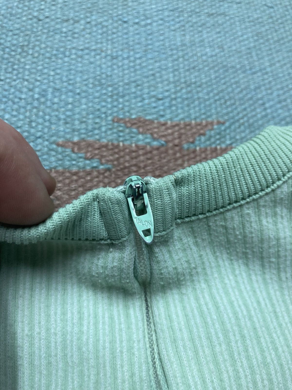Vintage Vintage 60s t shirt striped textured green women’s large Size L / US 10 / IT 46 - 9 Thumbnail