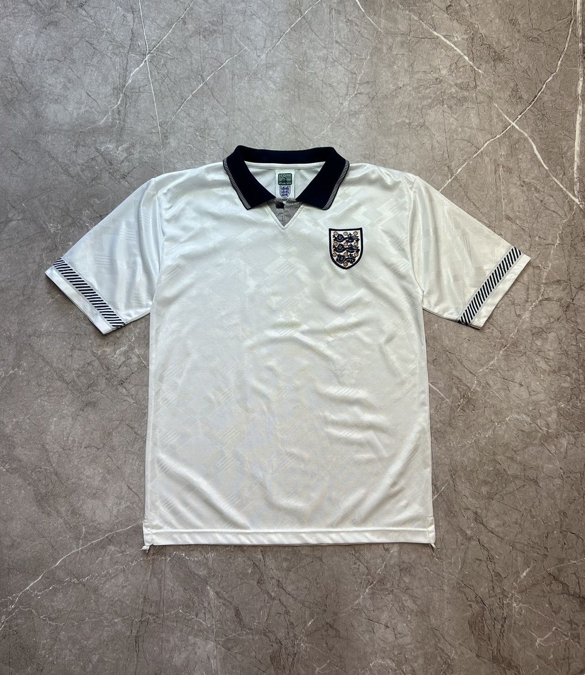 Umbro × Vintage Vintage England Soccer Jersey Football T Shirt Tee Size US M / EU 48-50 / 2 - 1 Thumbnail