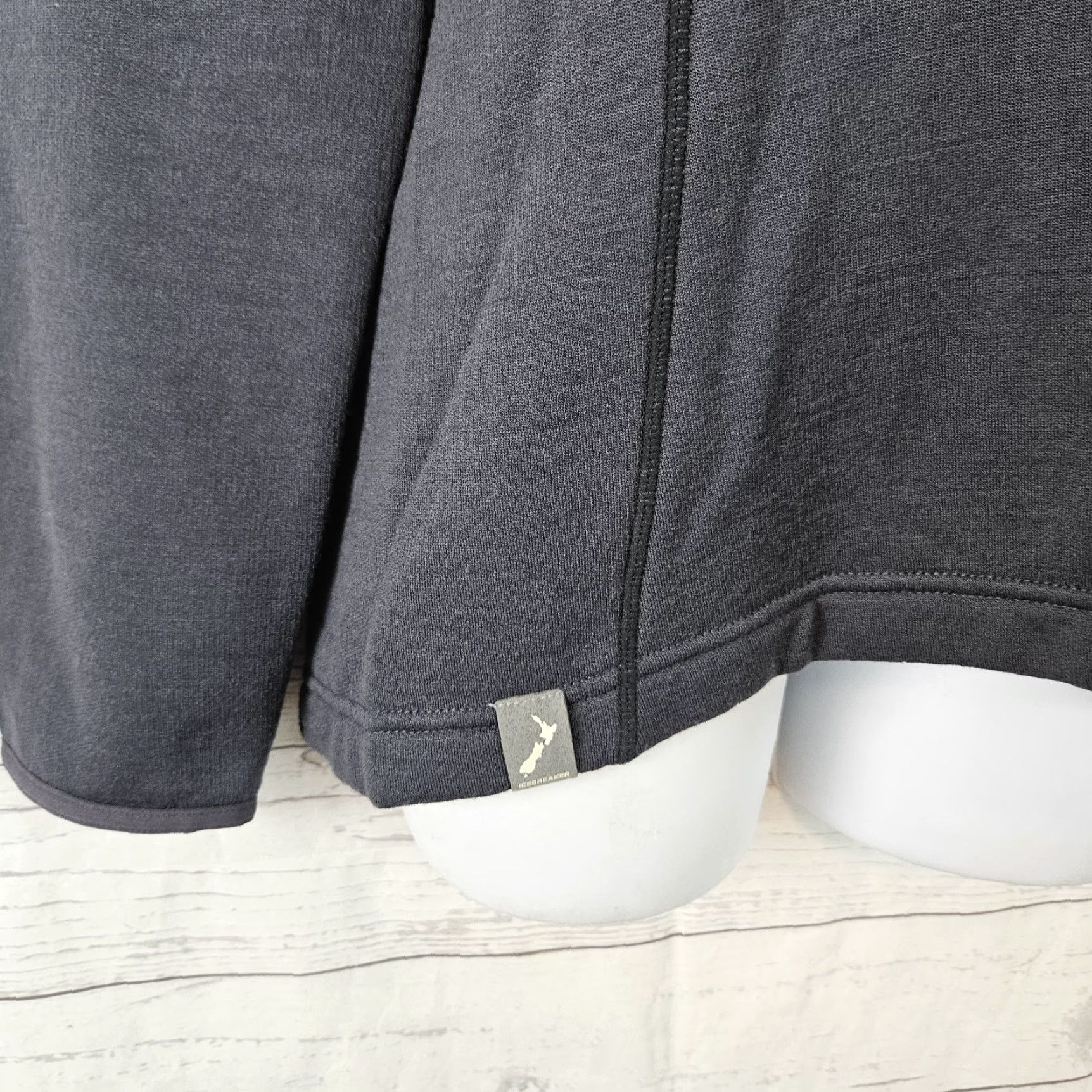 Icebreaker Icebreaker Womens 1/4 Zip Wool Pullover Size Medium Blue Casual, Activewear, Regular, Womens, 1/4 Zip, Solid Wool Pullover Size M / US 6-8 / IT 42-44 - 3 Thumbnail