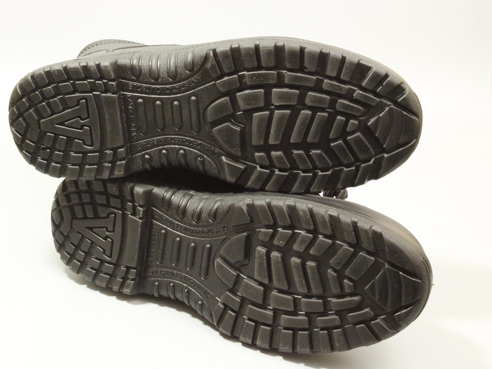 Other V12 Powergrip Black Men's Work & Safety Boots Size US 9 / EU 42 - 7 Thumbnail
