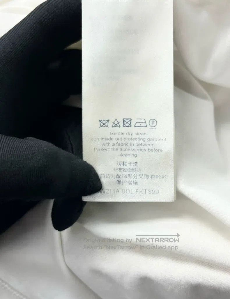 Louis Vuitton Louis Vuitton White shoulder breasted monogrammed embroide Size US XS / EU 42 / 0 - 4 Thumbnail