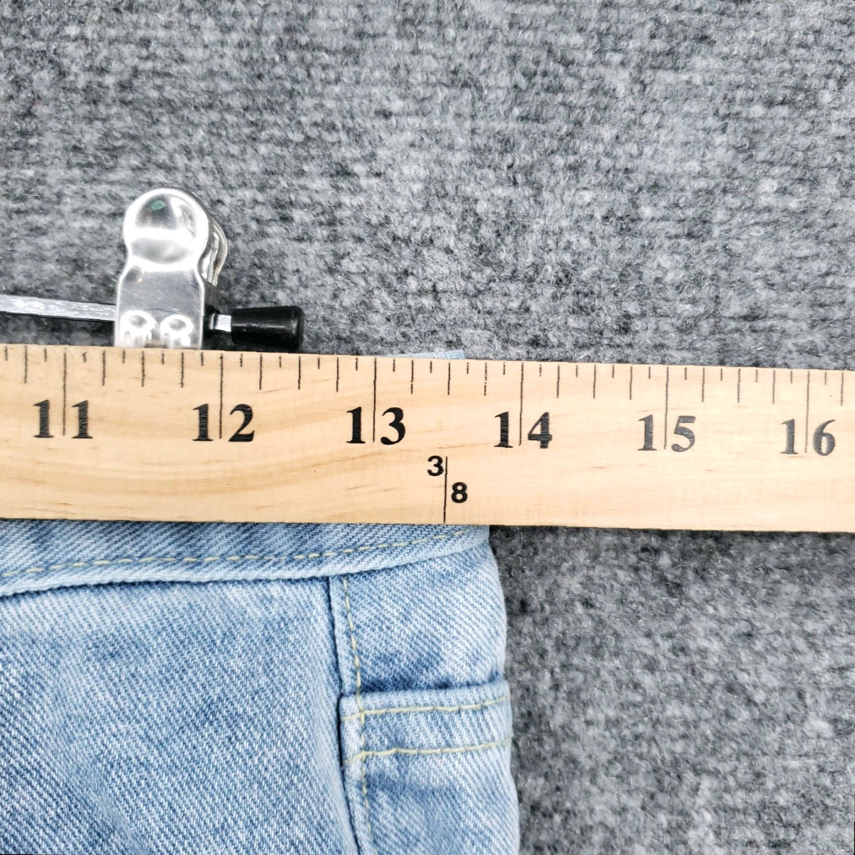 PrettyLittleThing Pretty Little Thing Shorts Womens 6 Blue Mom High Rise Denim Light Wash Spring Summer 6 Womens Blue Jeans Shorts Size 28" / US 6 / IT 42 - 4 Thumbnail