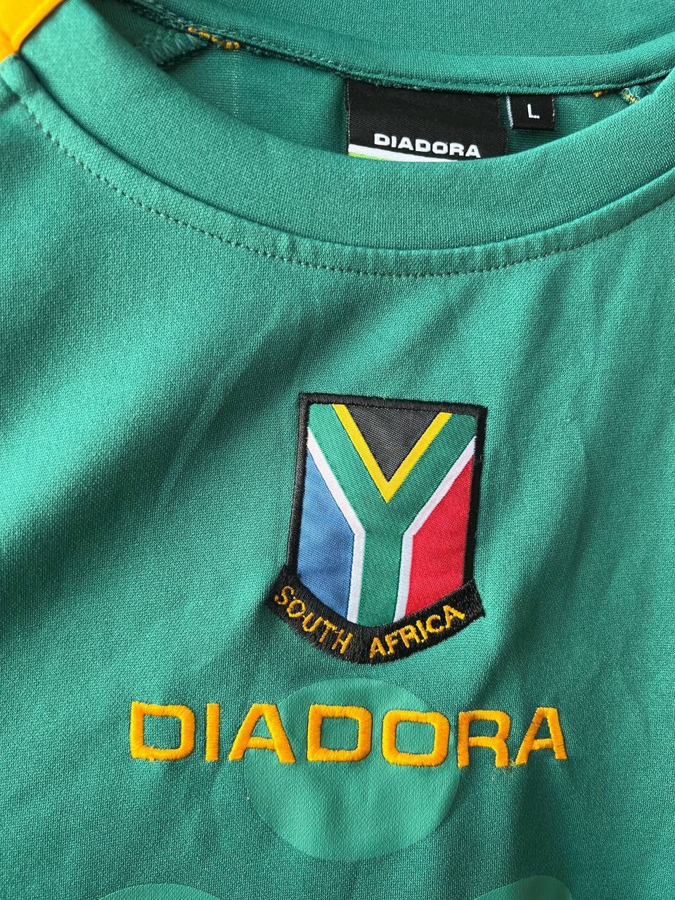 Diadora 2006 SOUTH AFRICA TEAM HOME SOCCER FOOTBALL DIADORA JERSEY L Size US L / EU 52-54 / 3 - 5 Thumbnail
