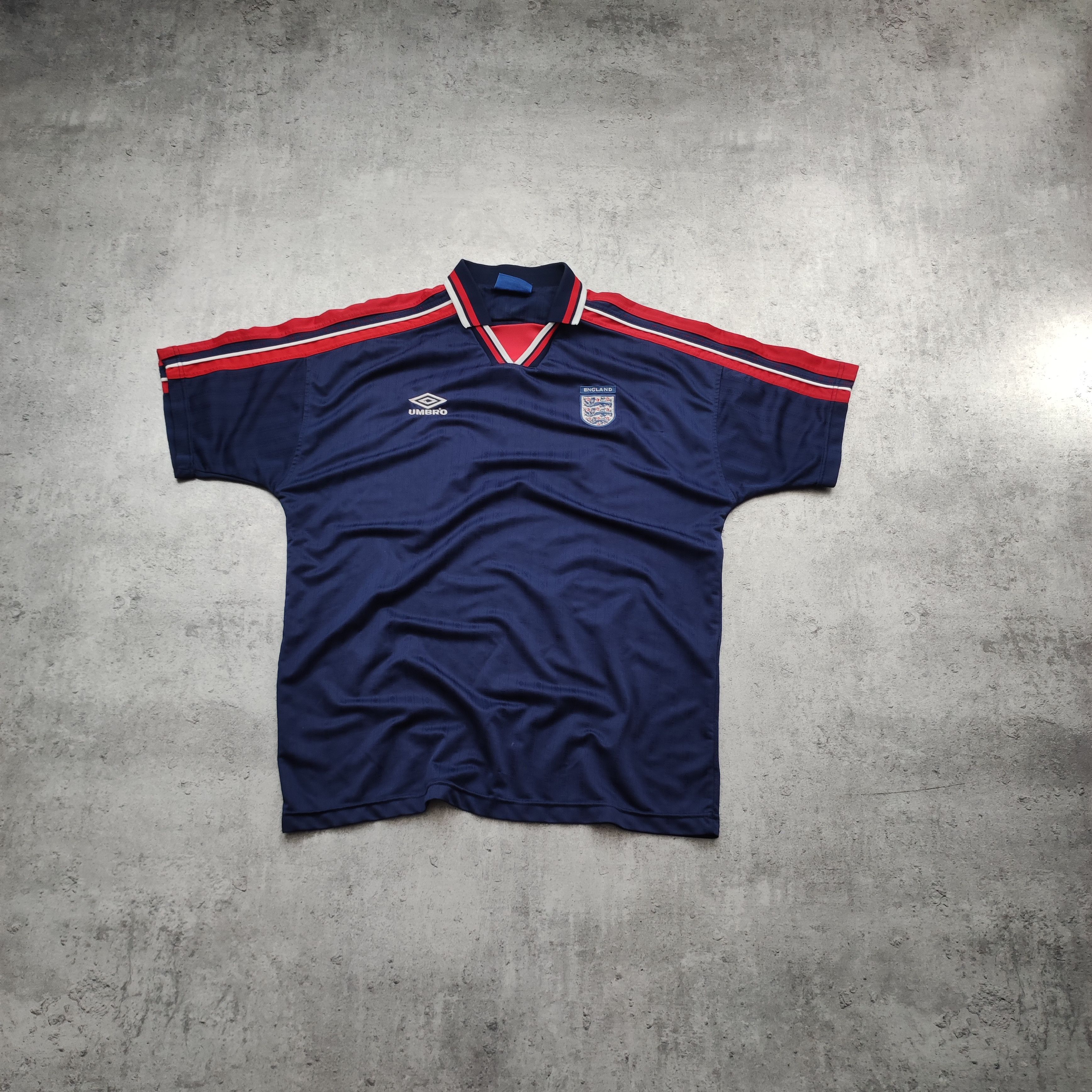 Umbro × Vintage Vintage RARE 90s Umbro x England National Football Kit Size US XL / EU 56 / 4 - 1 Thumbnail