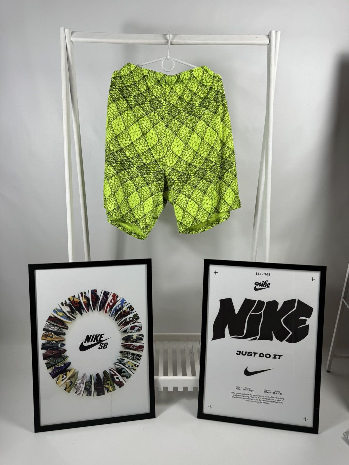 Nike Rare Nike Shorts Size US 38 / EU 54 - 2 Thumbnail