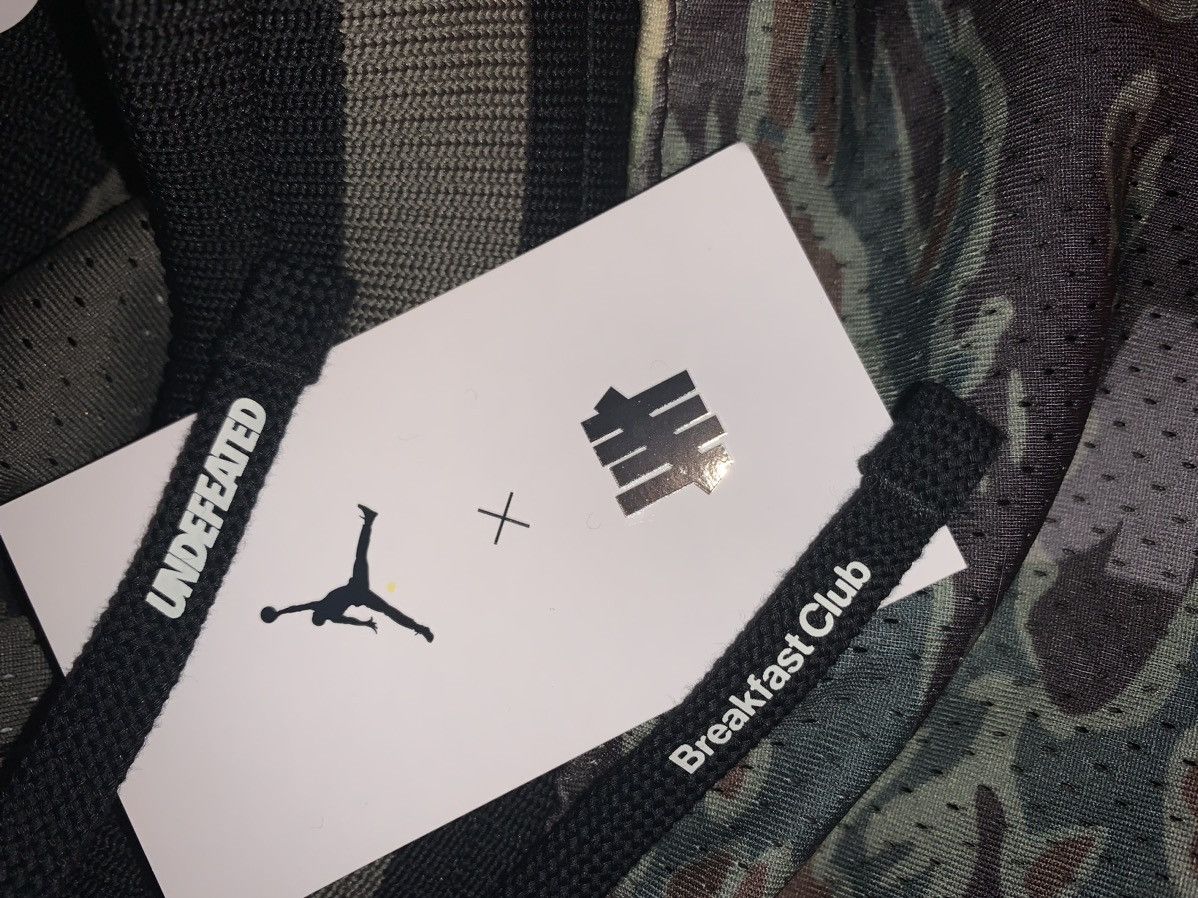Jordan Brand Jordan X Undefeated Basketball Shorts Twilight Marsh Size US 28 / EU 44 - 9 Thumbnail