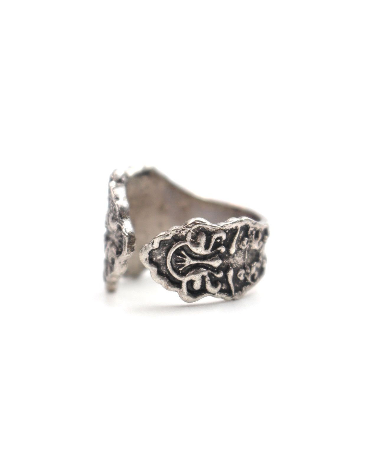 2000S JAPANESE MADE GOTHIC ARABESQUE ADJUSTABLE BAND RING
