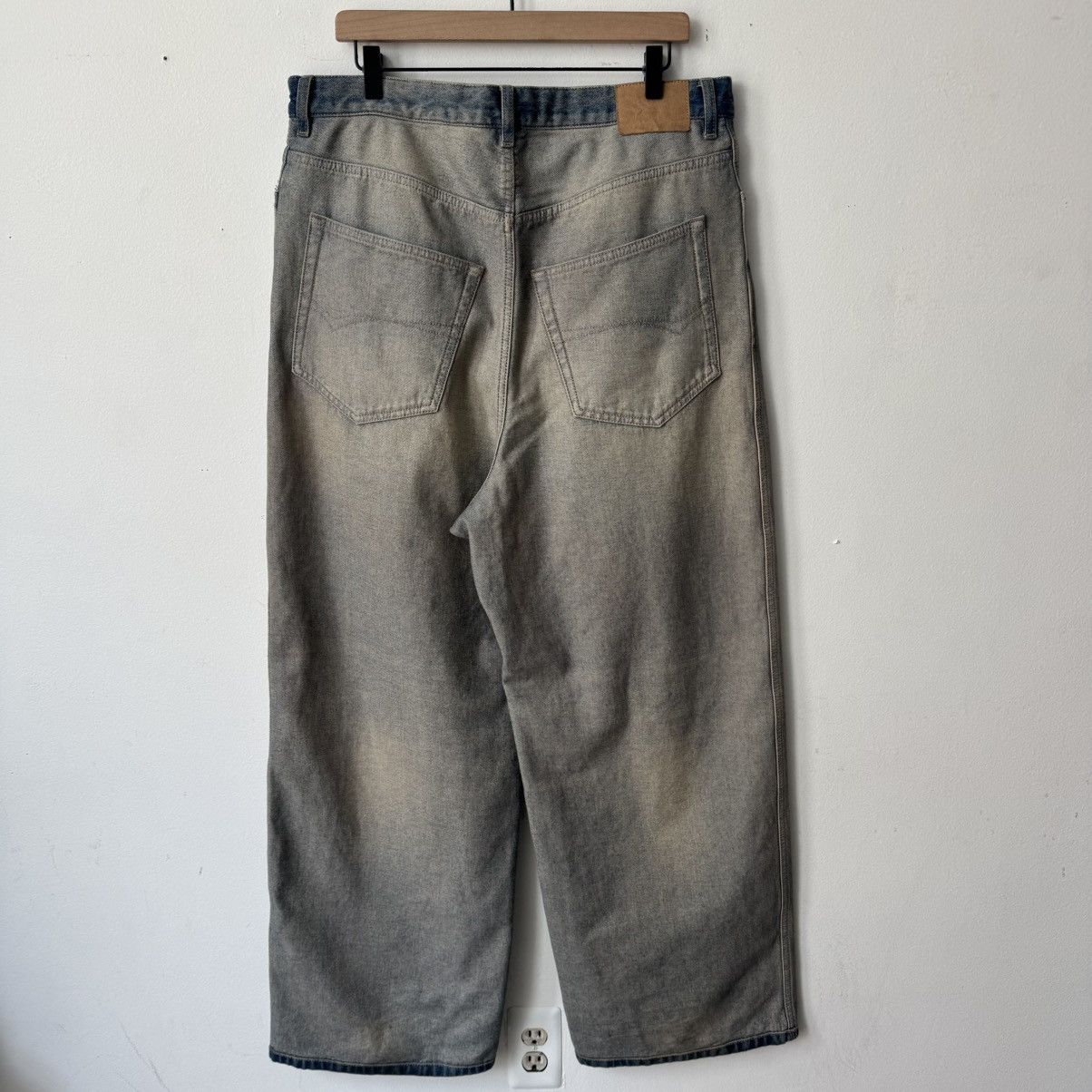 Balenciaga Balenciaga logo patch inside-out denim jeans M Size US 34 / EU 50 - 11 Thumbnail