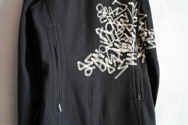 Yohji Yamamoto Yohji Yamamoto Yohji Yamamoto Wool Coat with Print Design Size US M / EU 48-50 / 2 - 5 Thumbnail